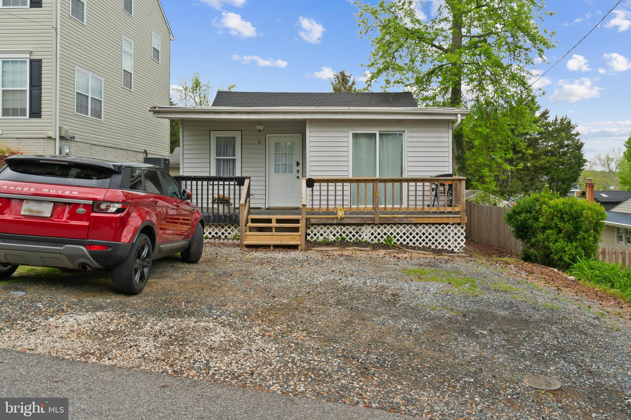 5 Dogwood Rd