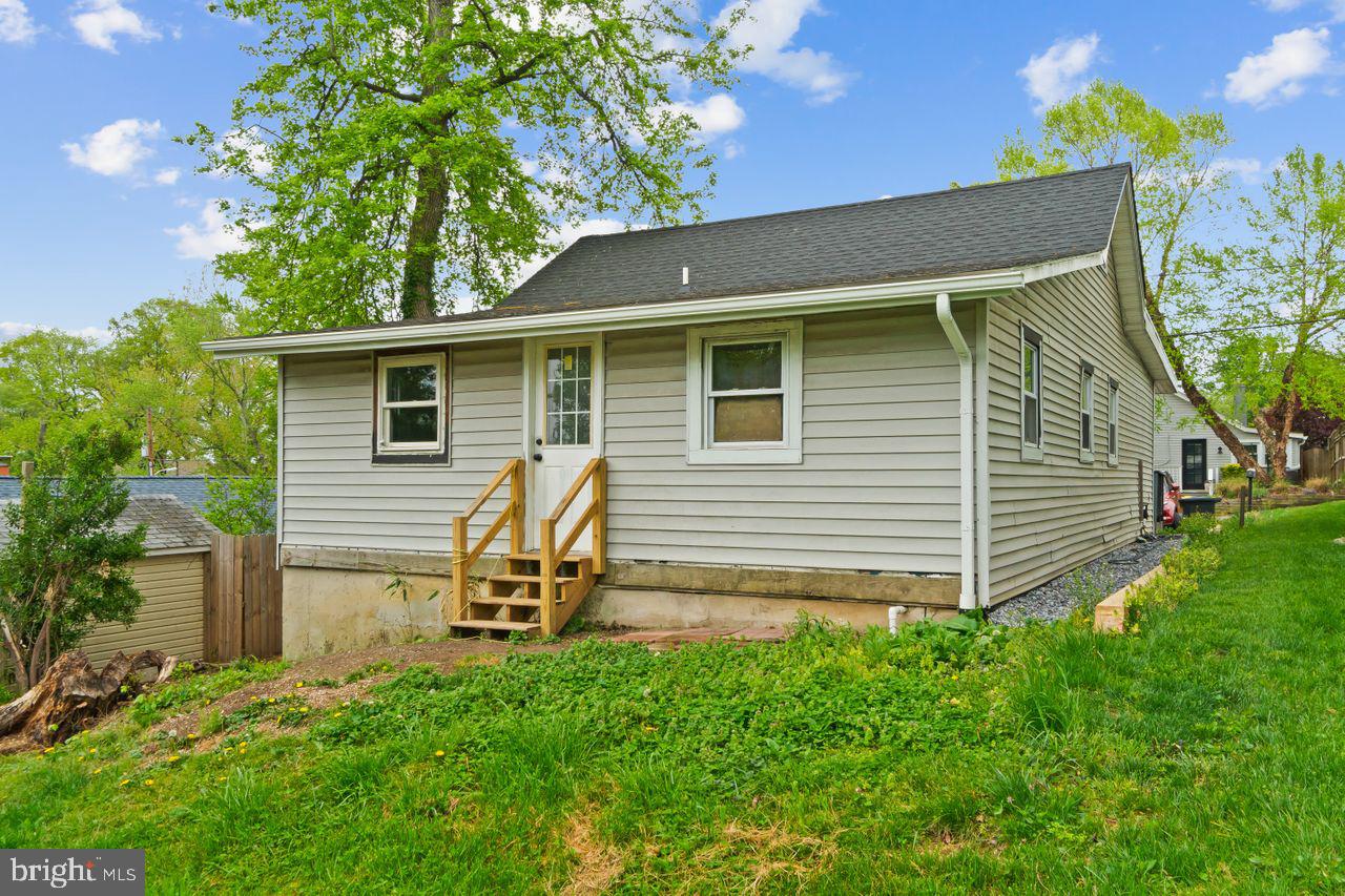 5 Dogwood Rd
