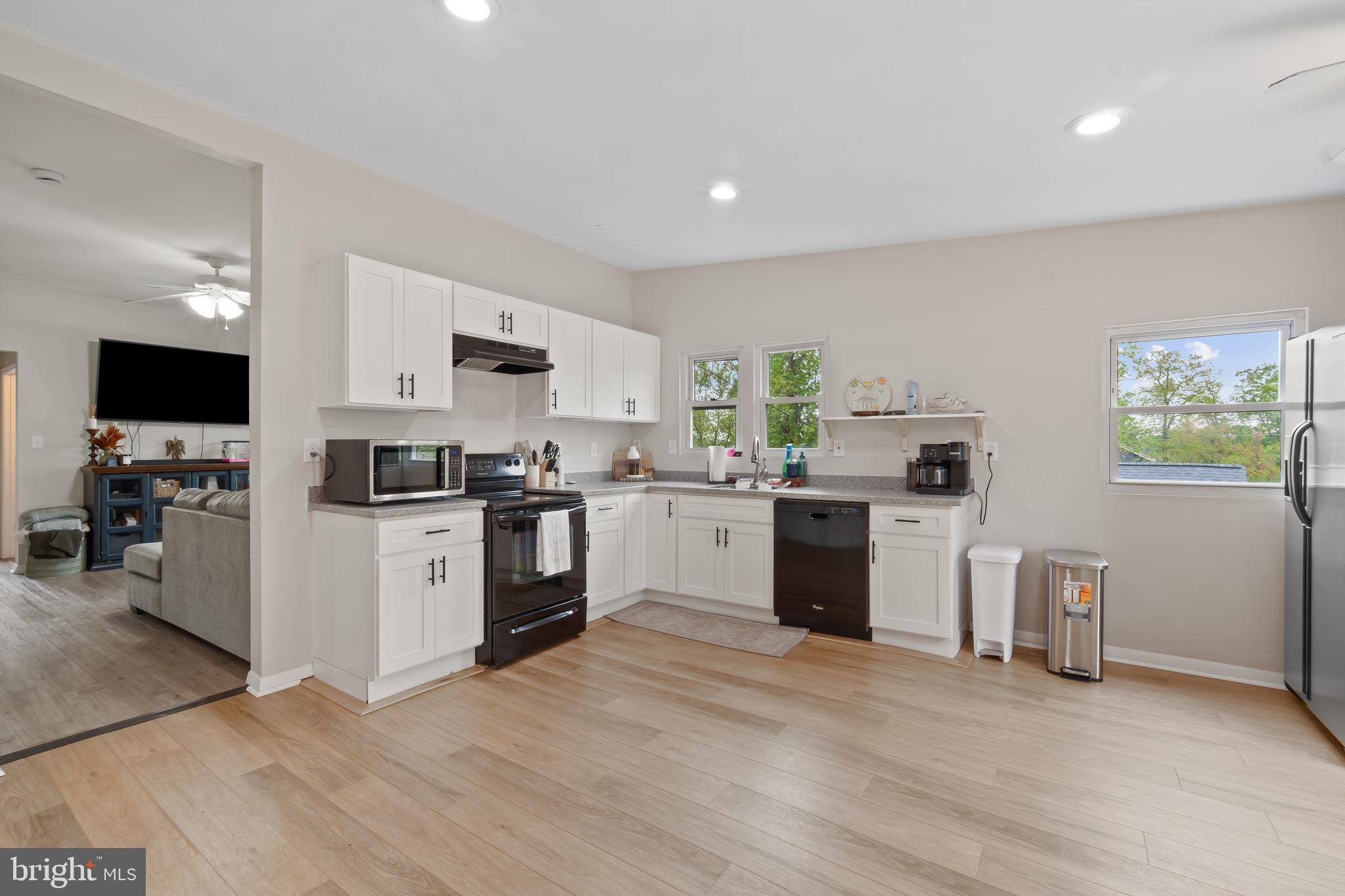 5 Dogwood Rd