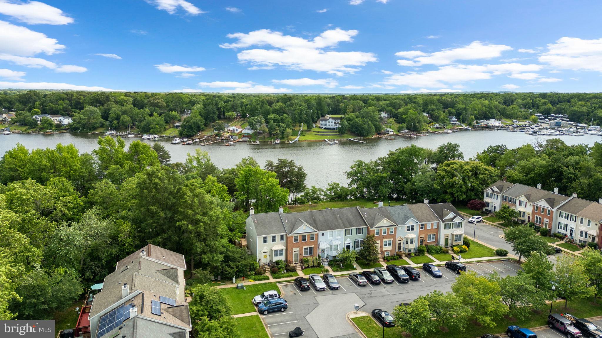 1328 Hollow Glen Ct
