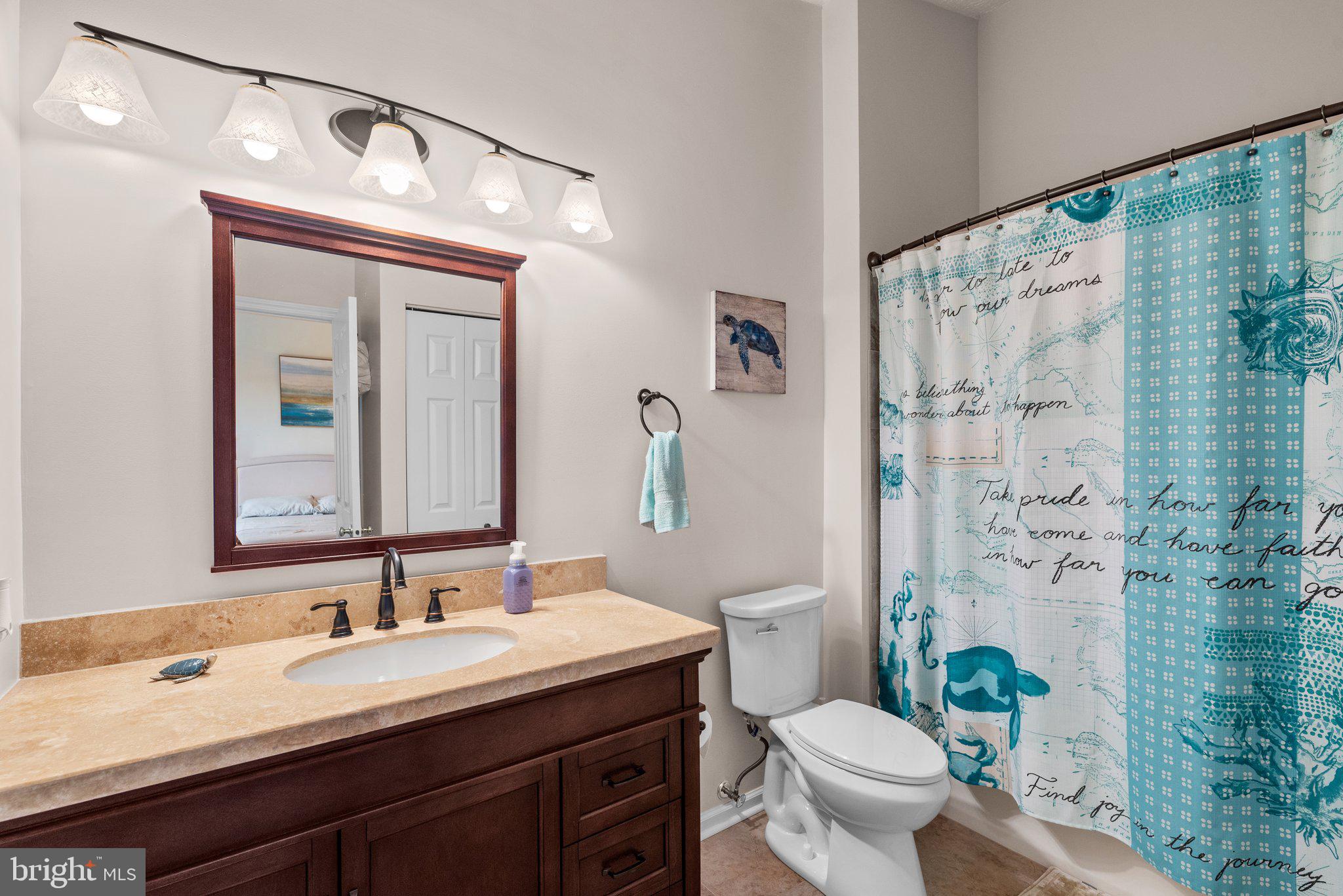 1328 Hollow Glen Ct