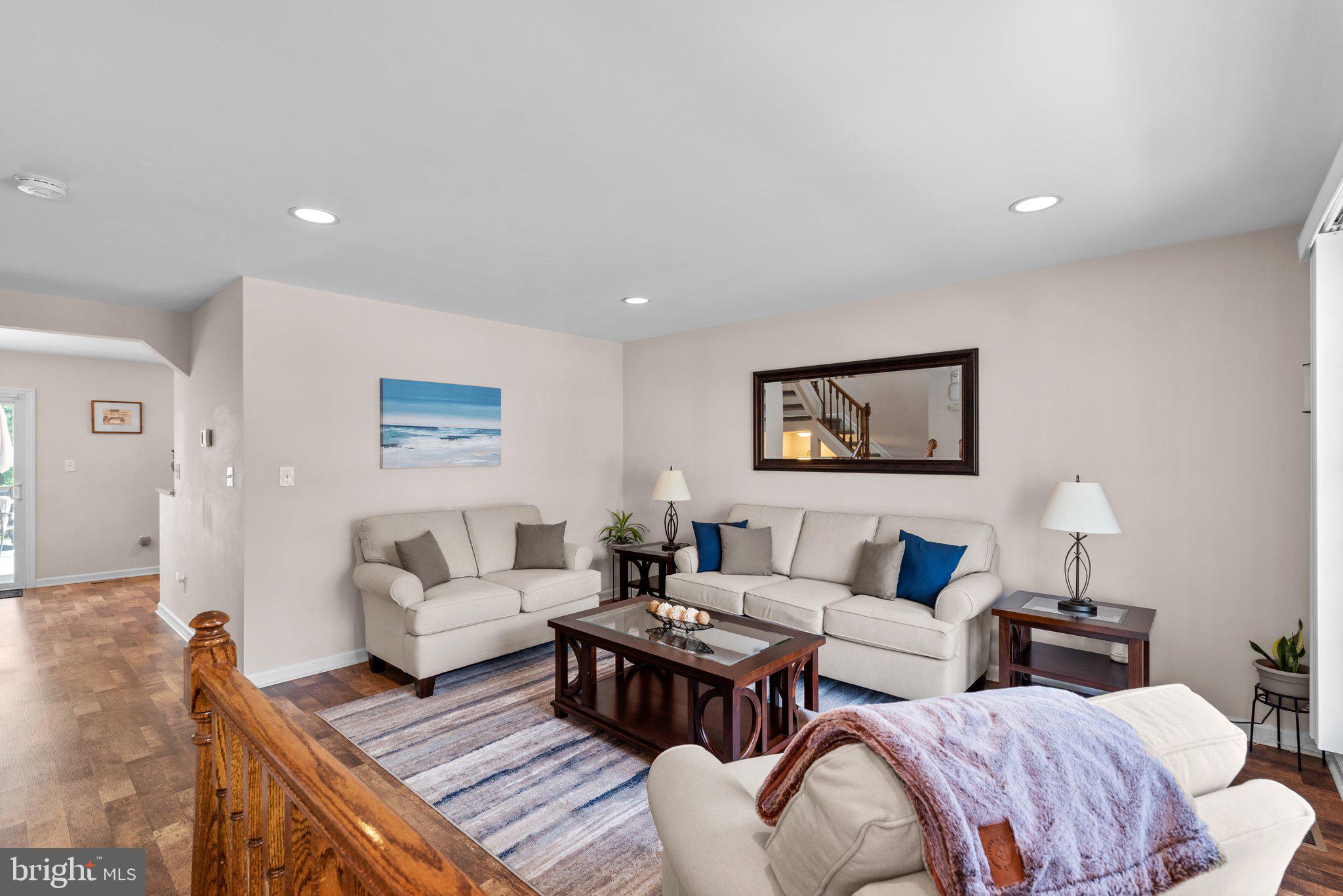 1328 Hollow Glen Ct