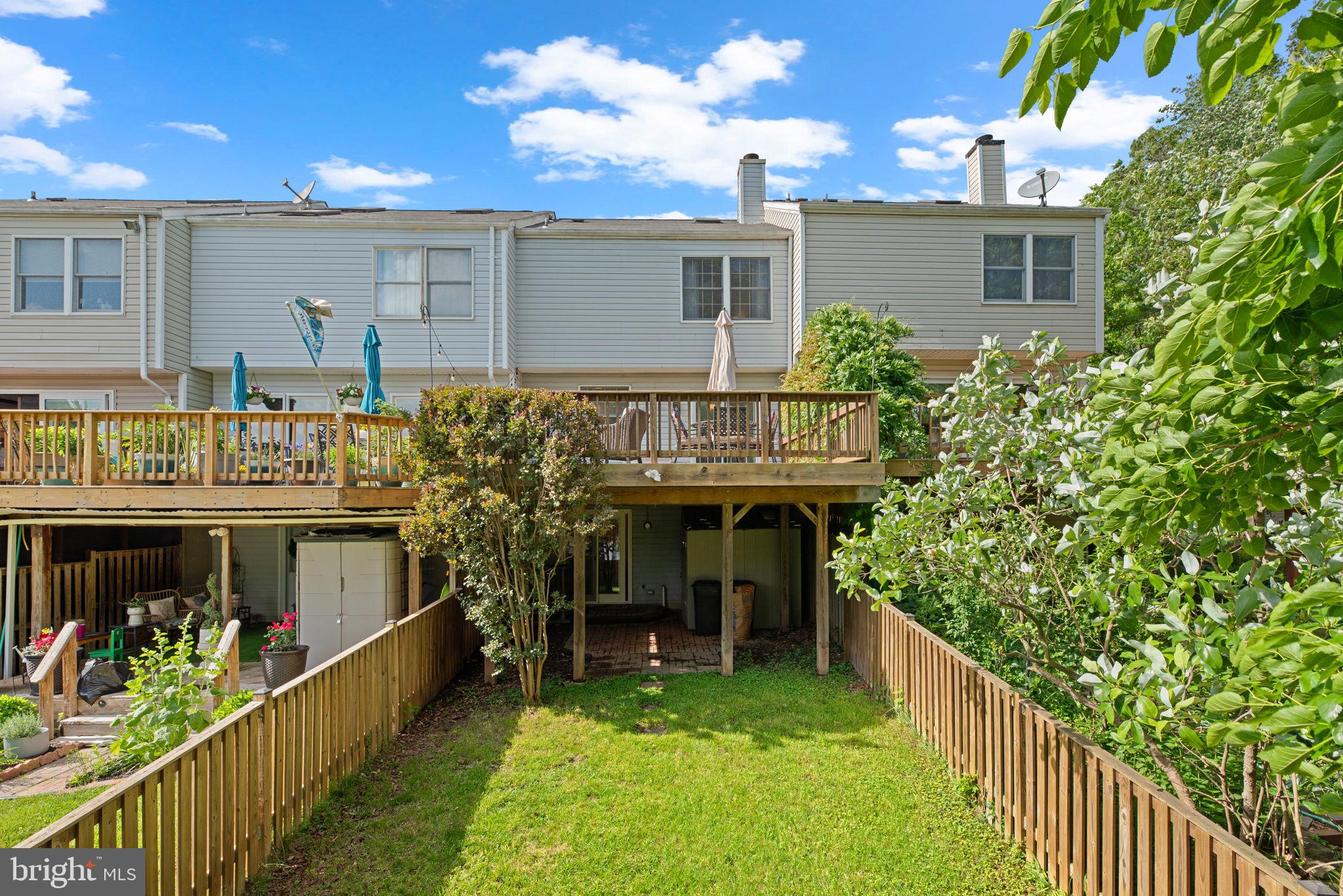 1328 Hollow Glen Ct