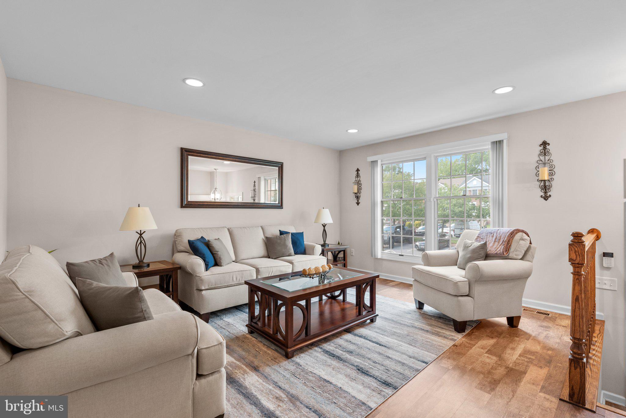 1328 Hollow Glen Ct
