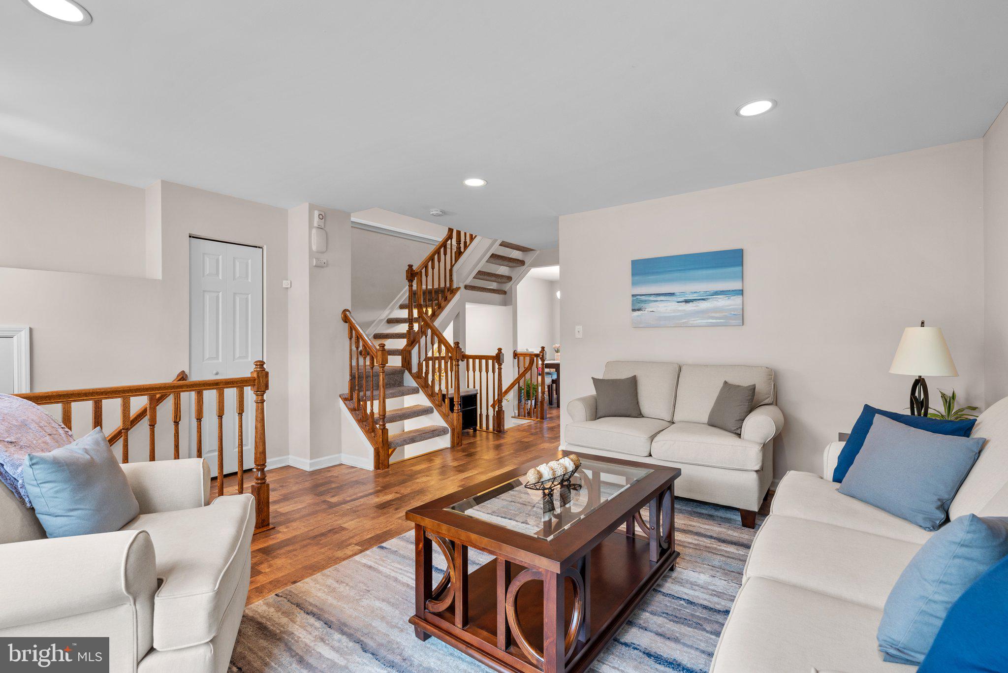 1328 Hollow Glen Ct