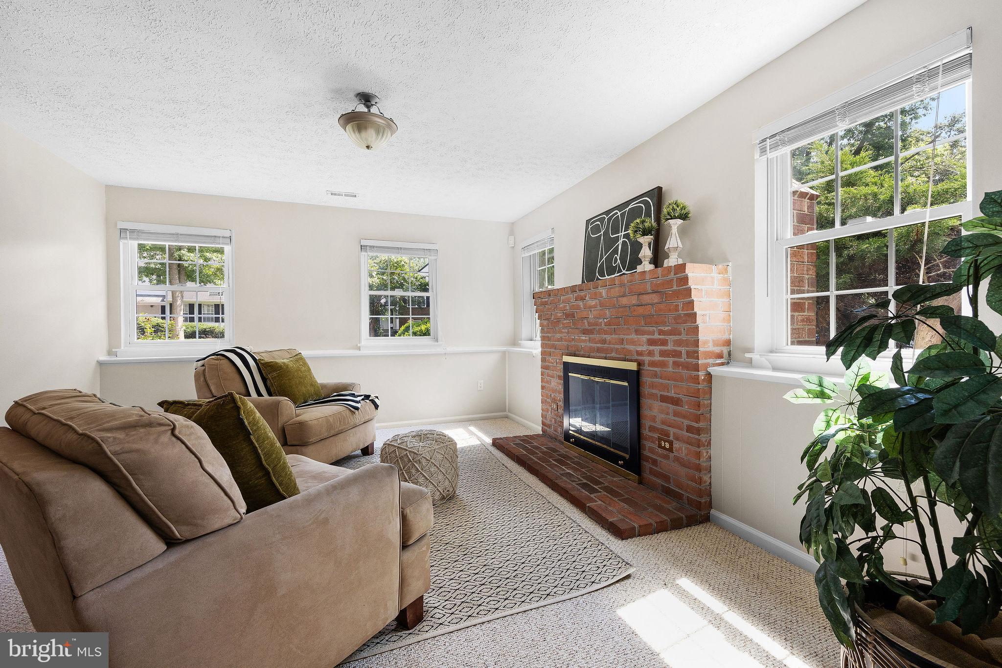 286 COLLEGE MANOR DRIVE