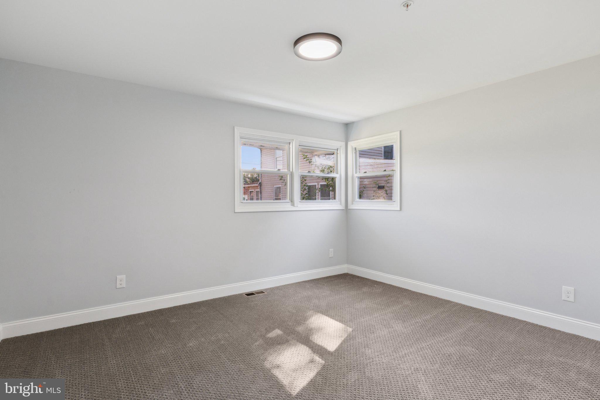 1831 Drew St