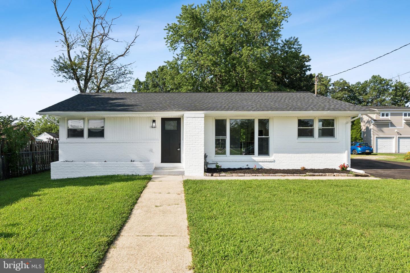 1831 Drew St