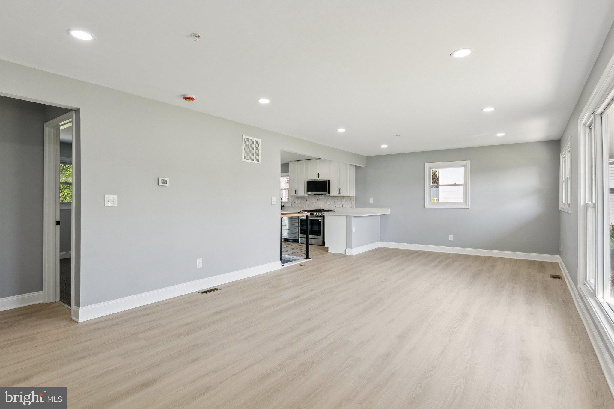 1831 Drew St