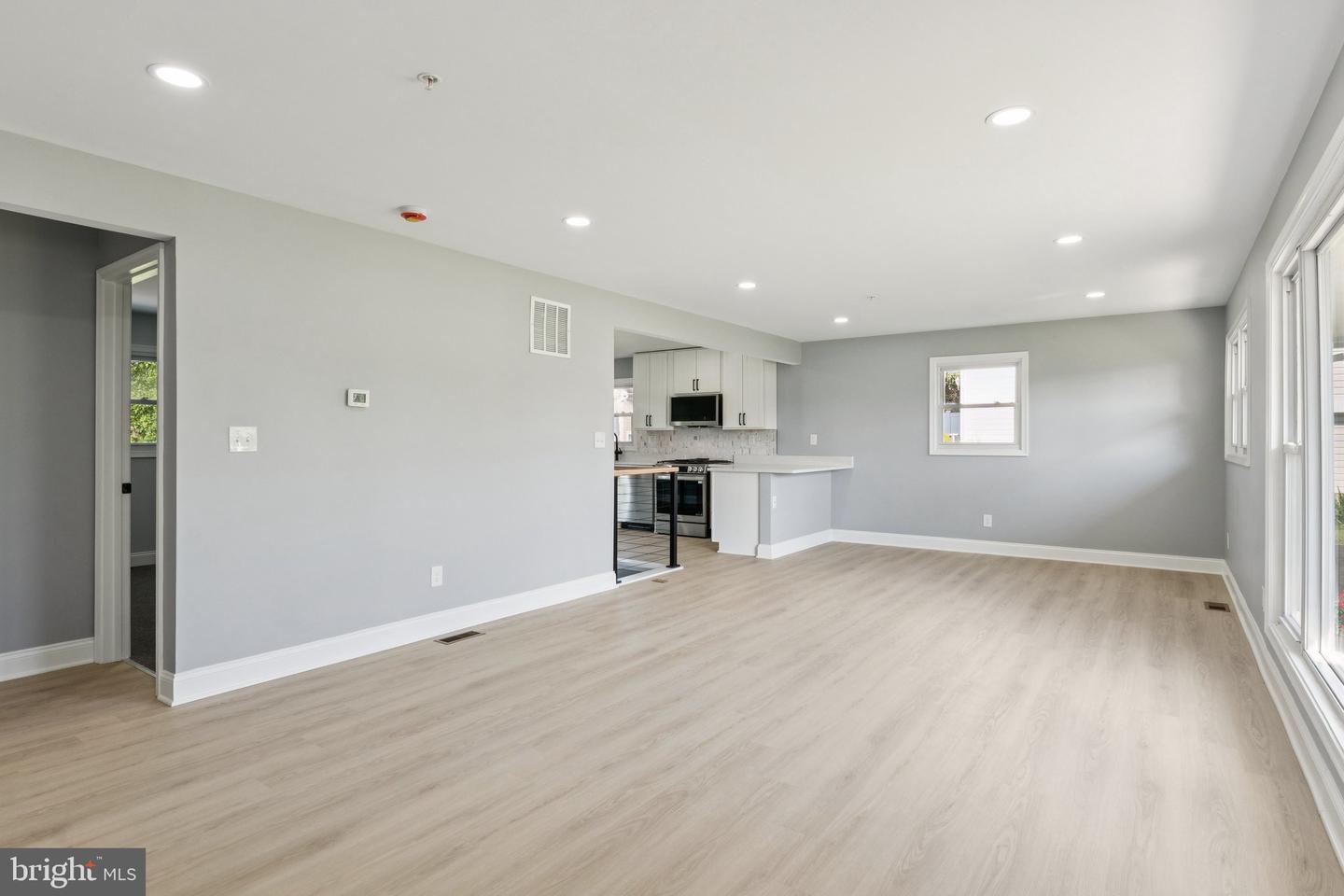 1831 Drew St
