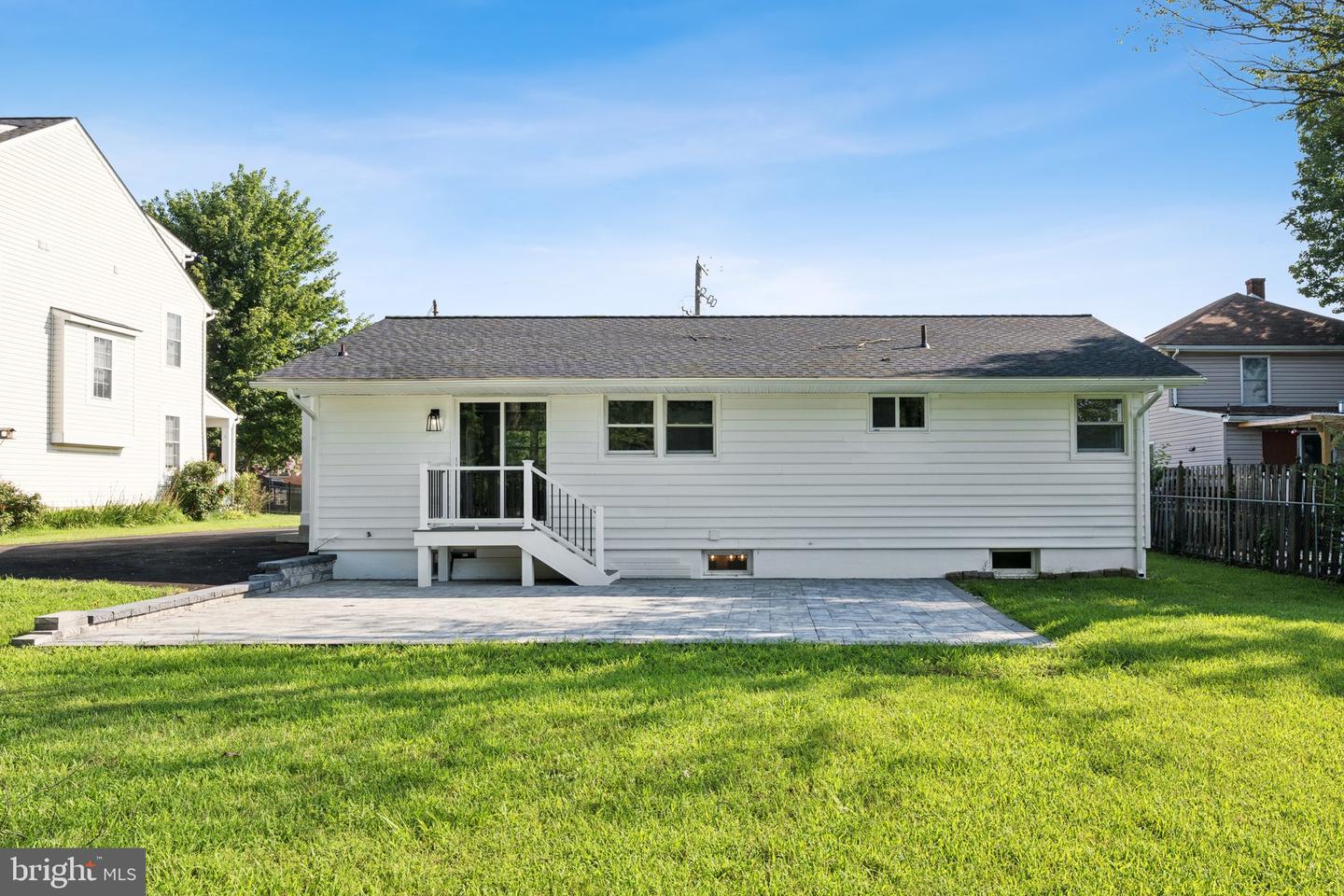 1831 Drew St