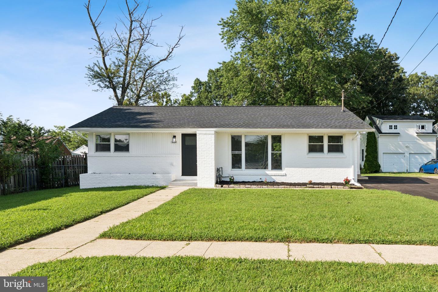 1831 Drew St