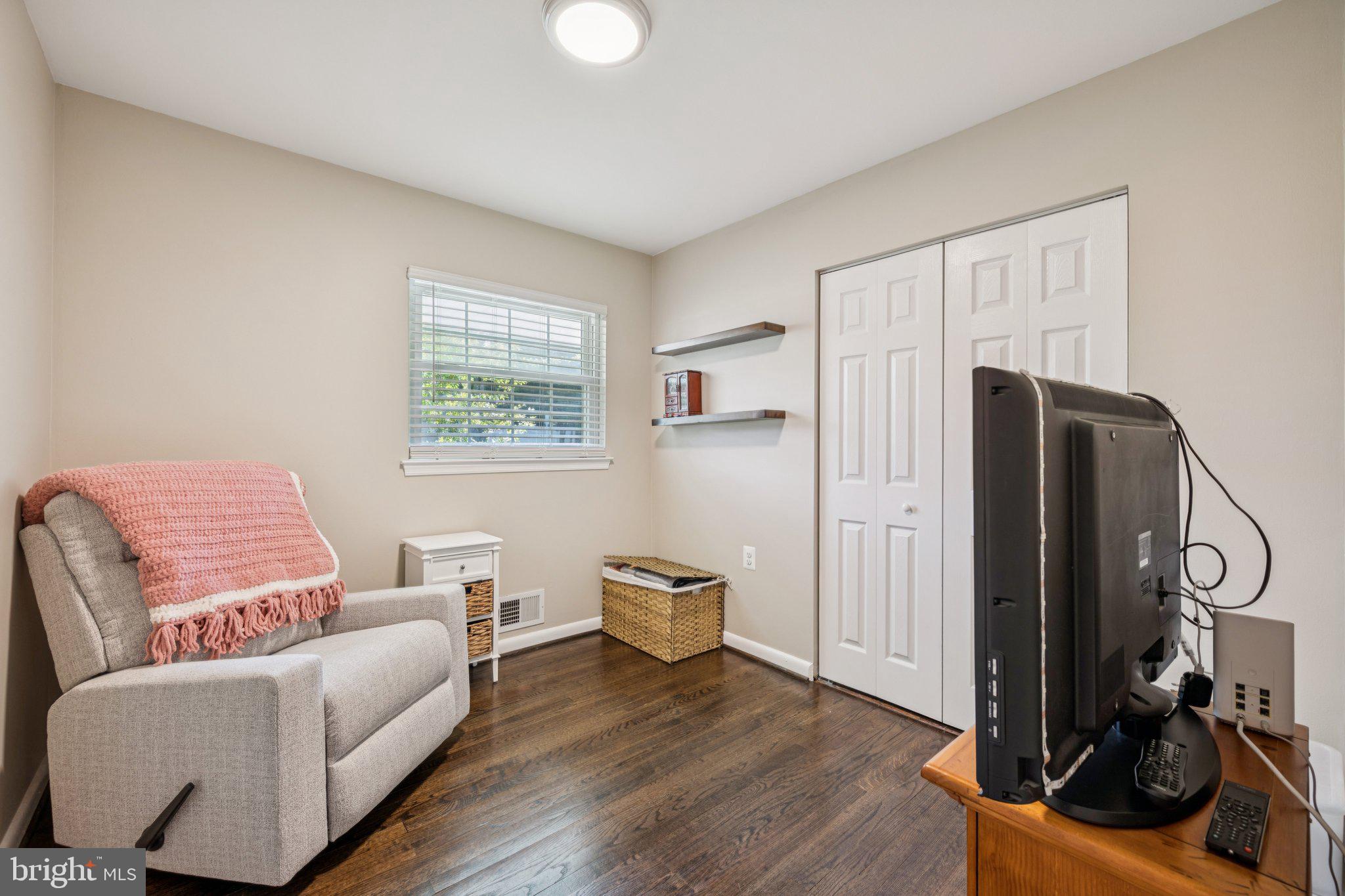3908 Alberta Ave