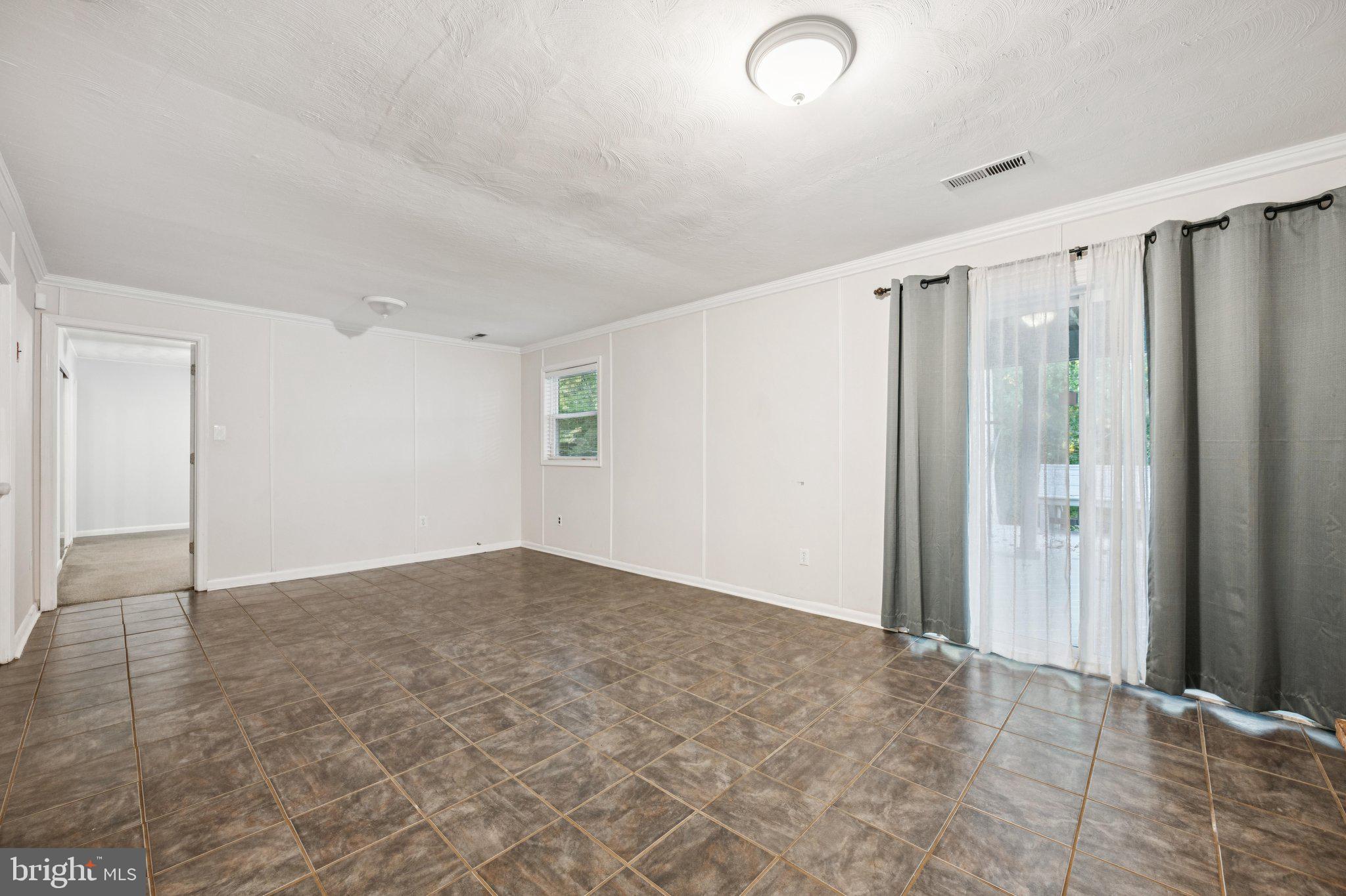 1229 RAMBLEWOOD DRIVE