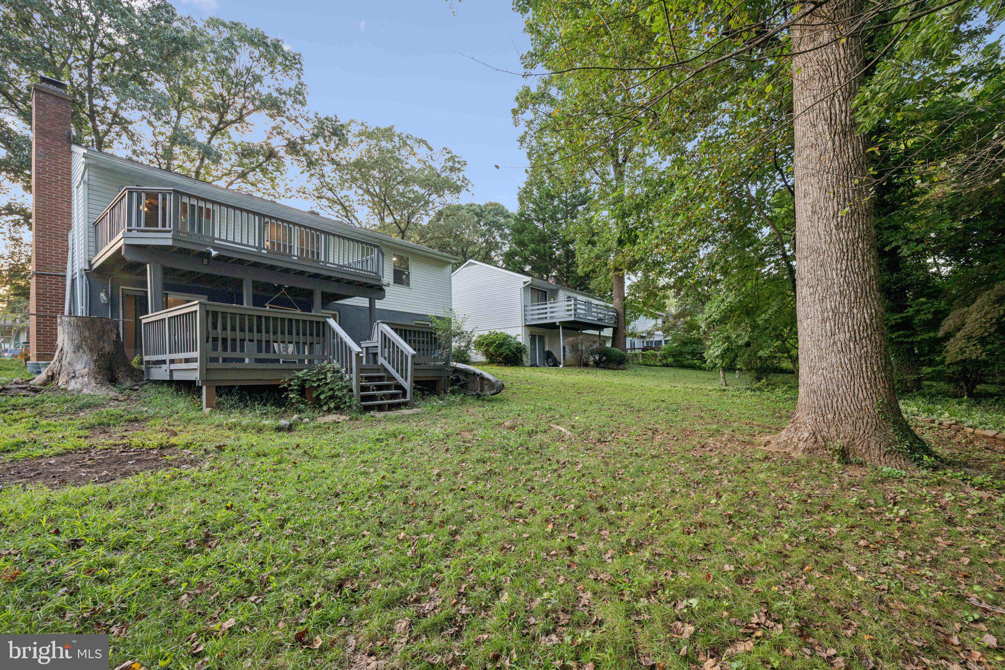 1229 RAMBLEWOOD DRIVE