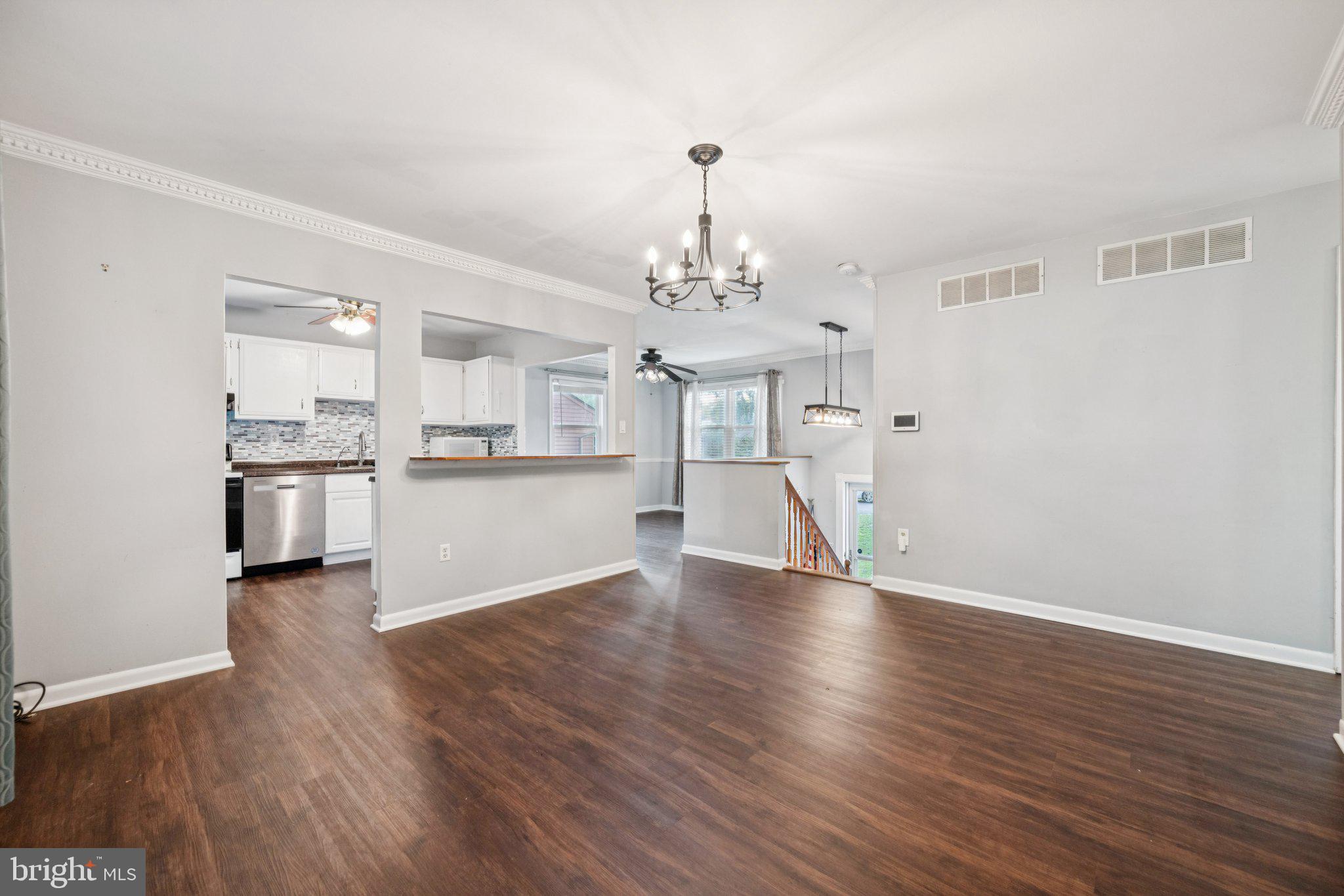 1229 RAMBLEWOOD DRIVE