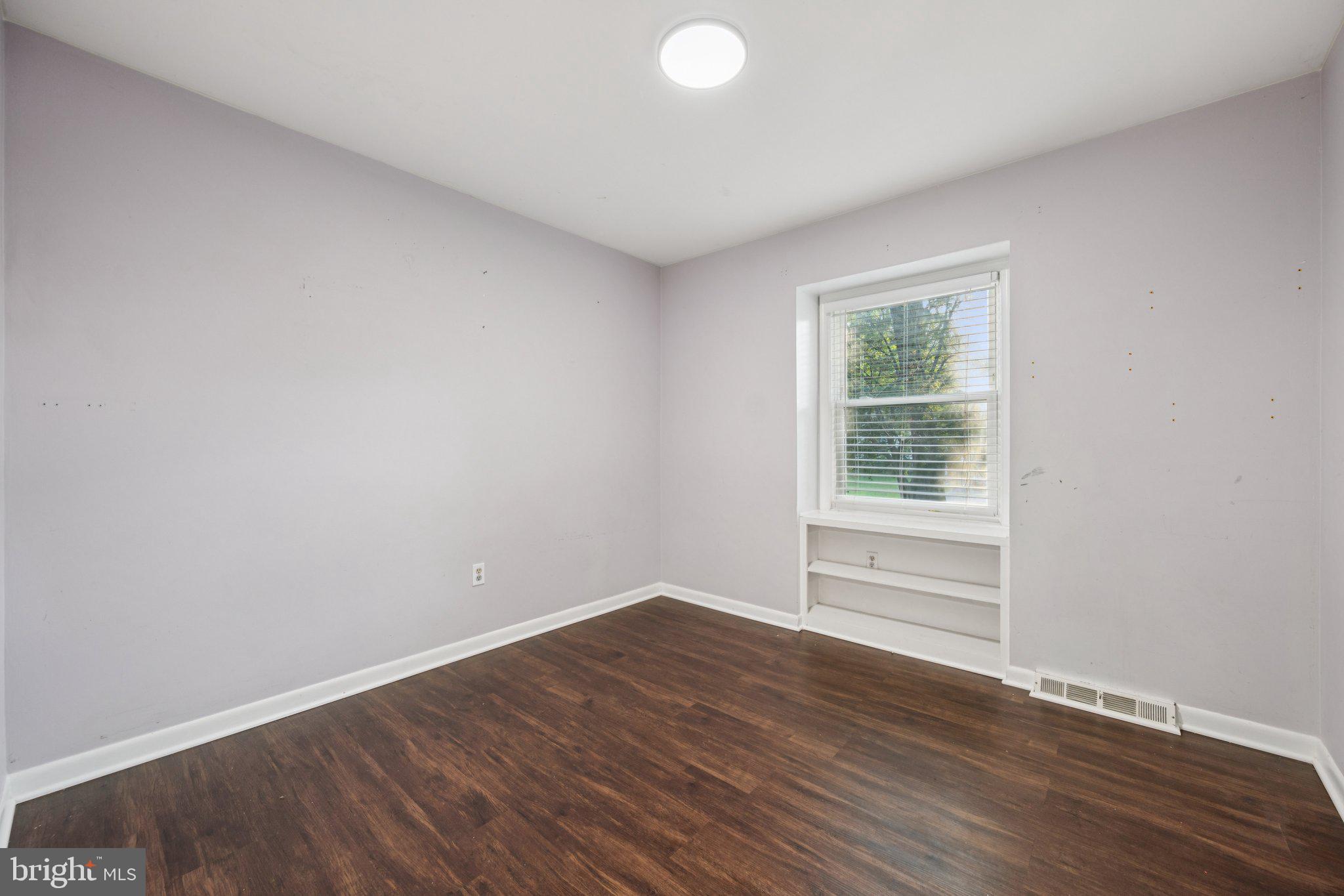 1229 RAMBLEWOOD DRIVE