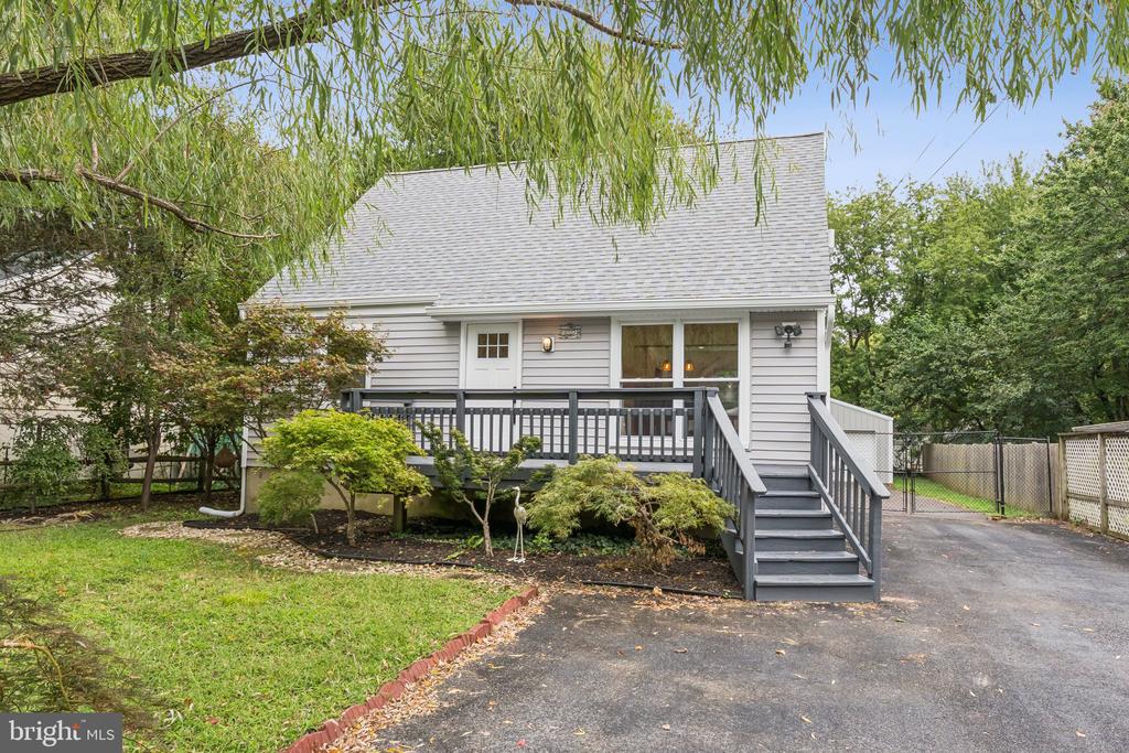 1227 HAMPTON ROAD