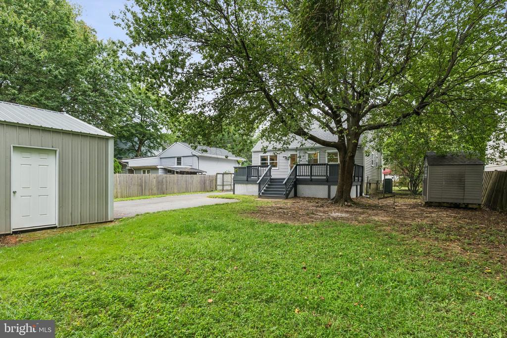 1227 HAMPTON ROAD