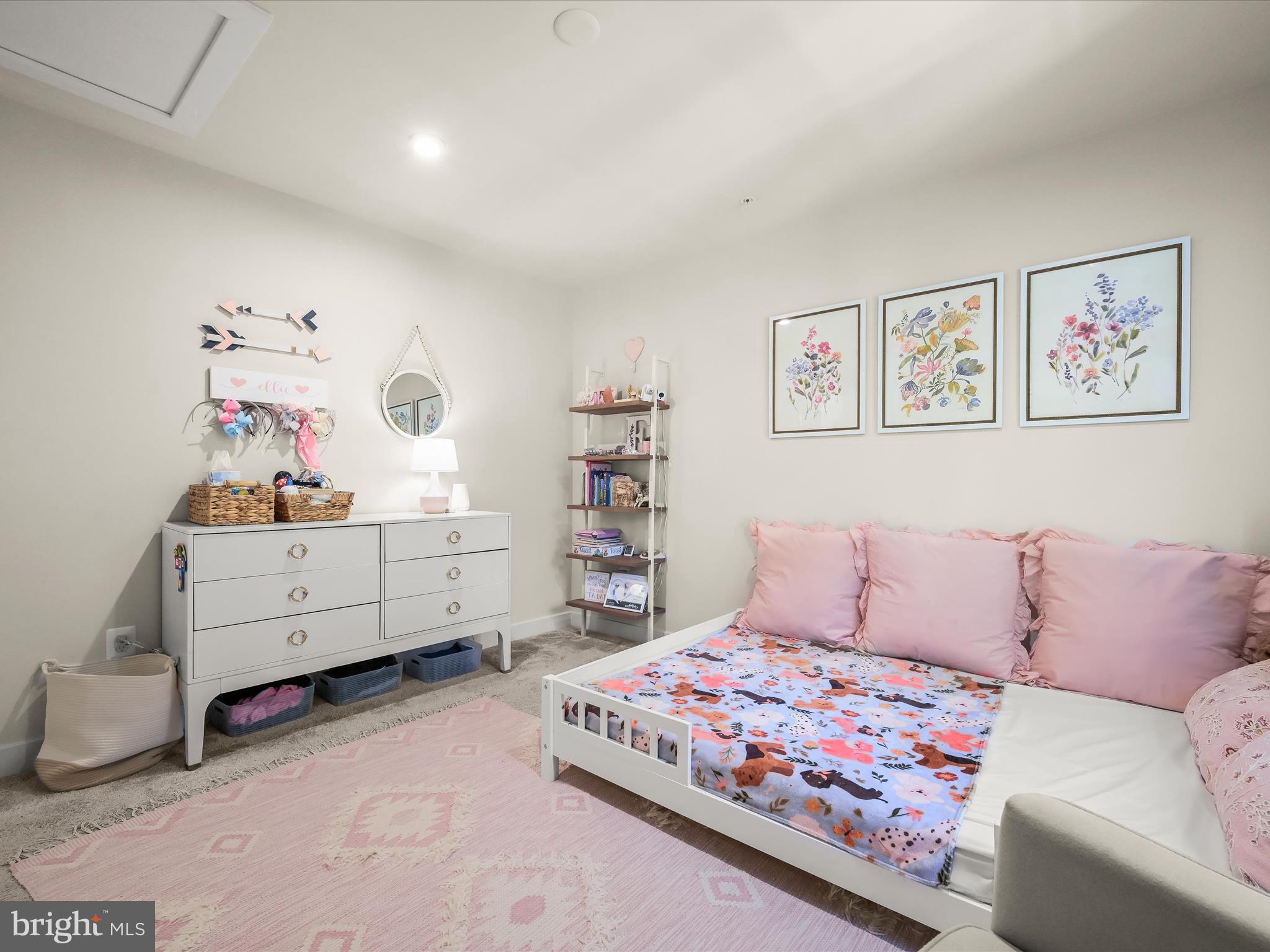 8206 DERRYMORE COURT