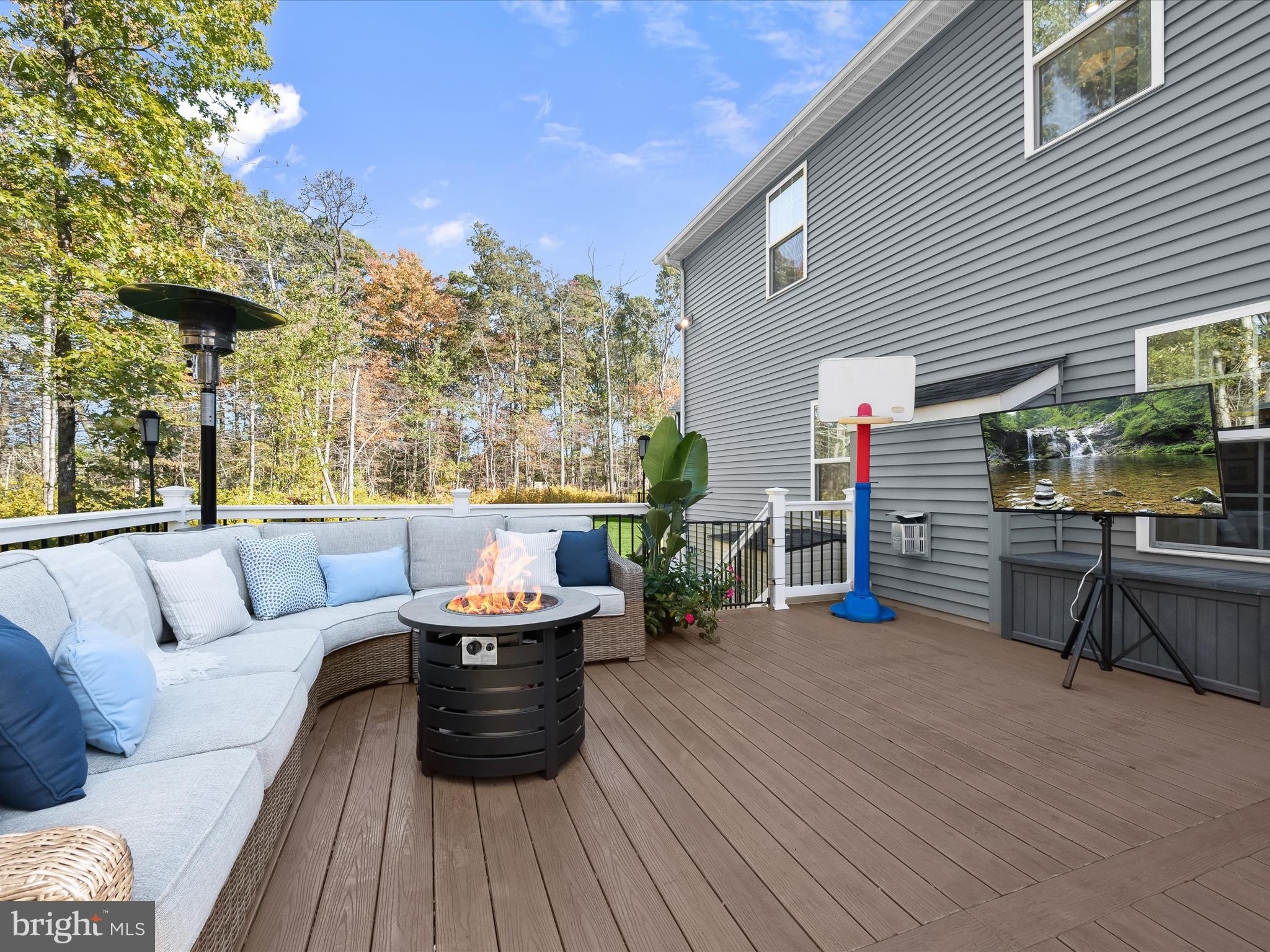 8206 DERRYMORE COURT