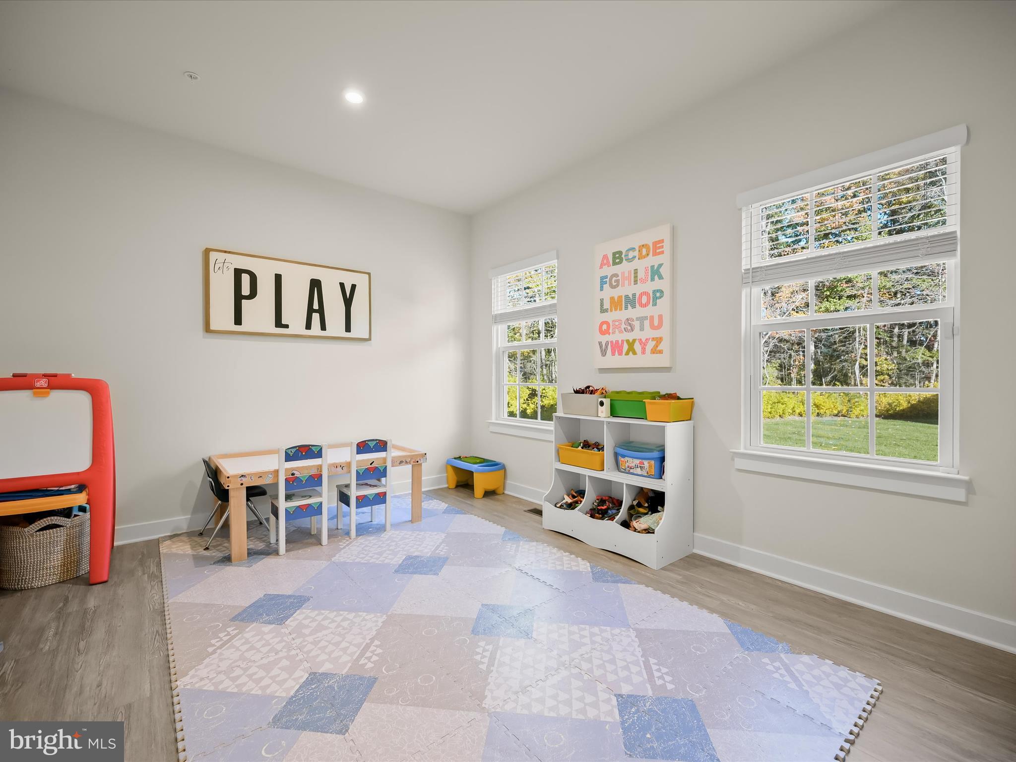 8206 DERRYMORE COURT