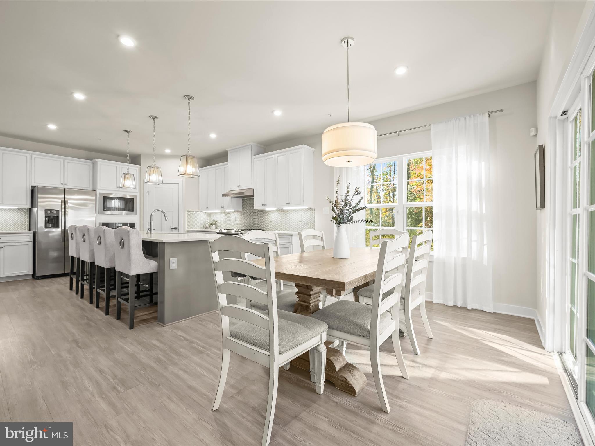 8206 DERRYMORE COURT