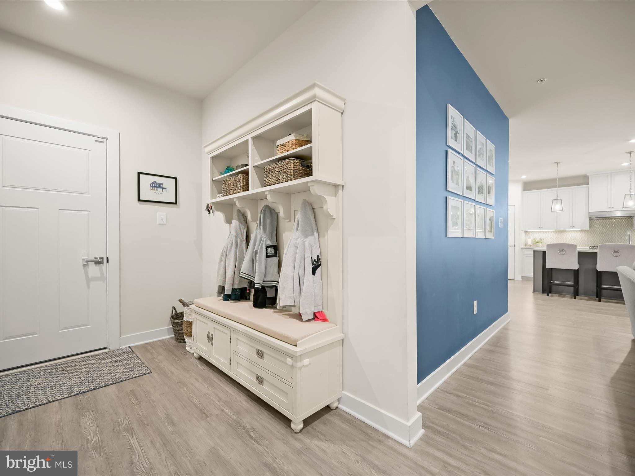 8206 DERRYMORE COURT