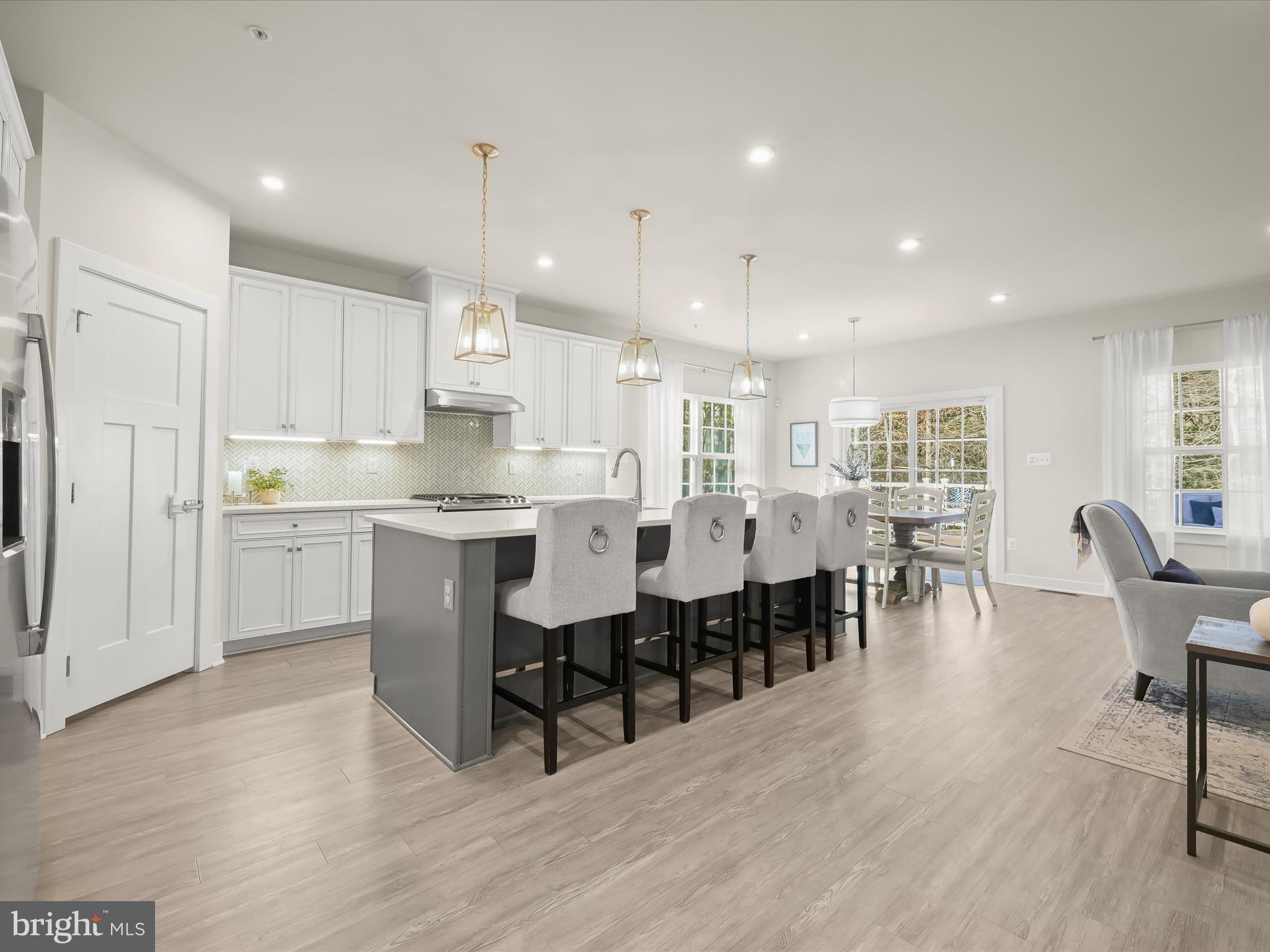 8206 DERRYMORE COURT