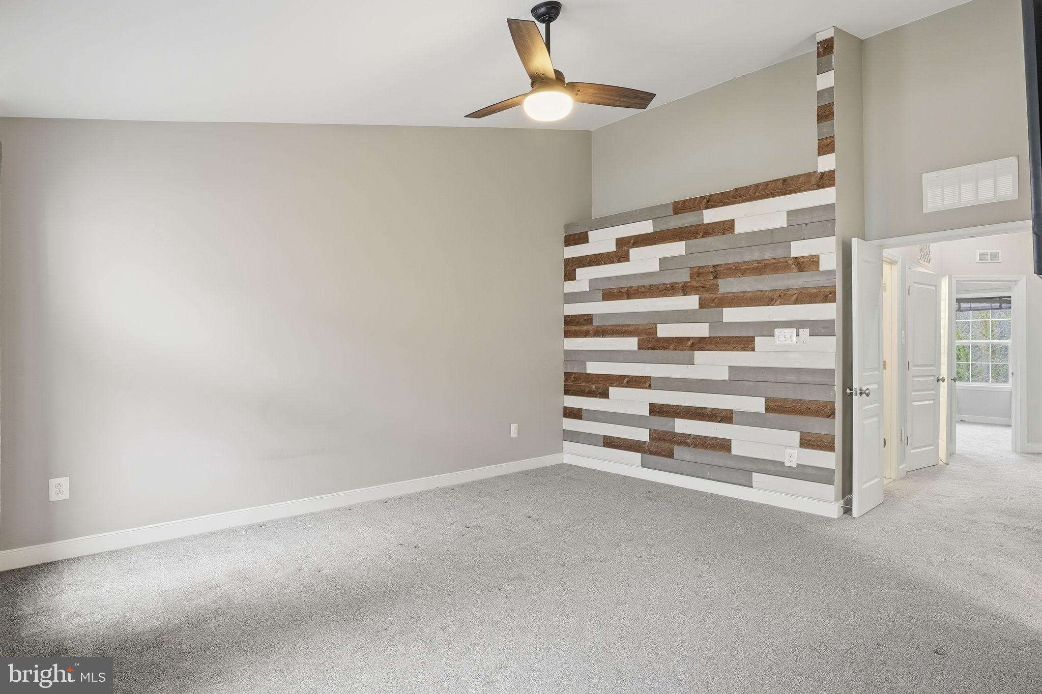 208 ADMIRALS COURT