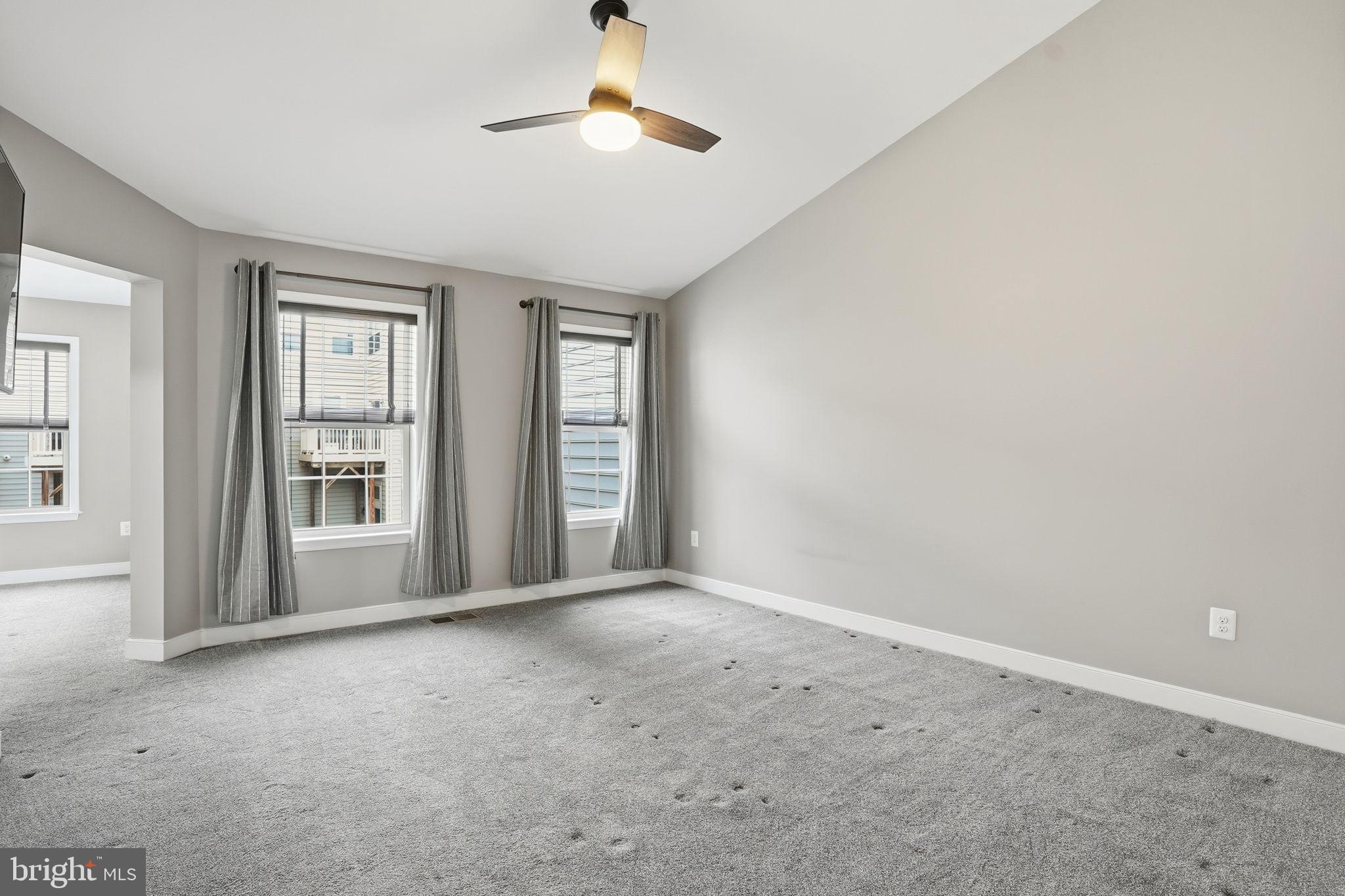 208 ADMIRALS COURT