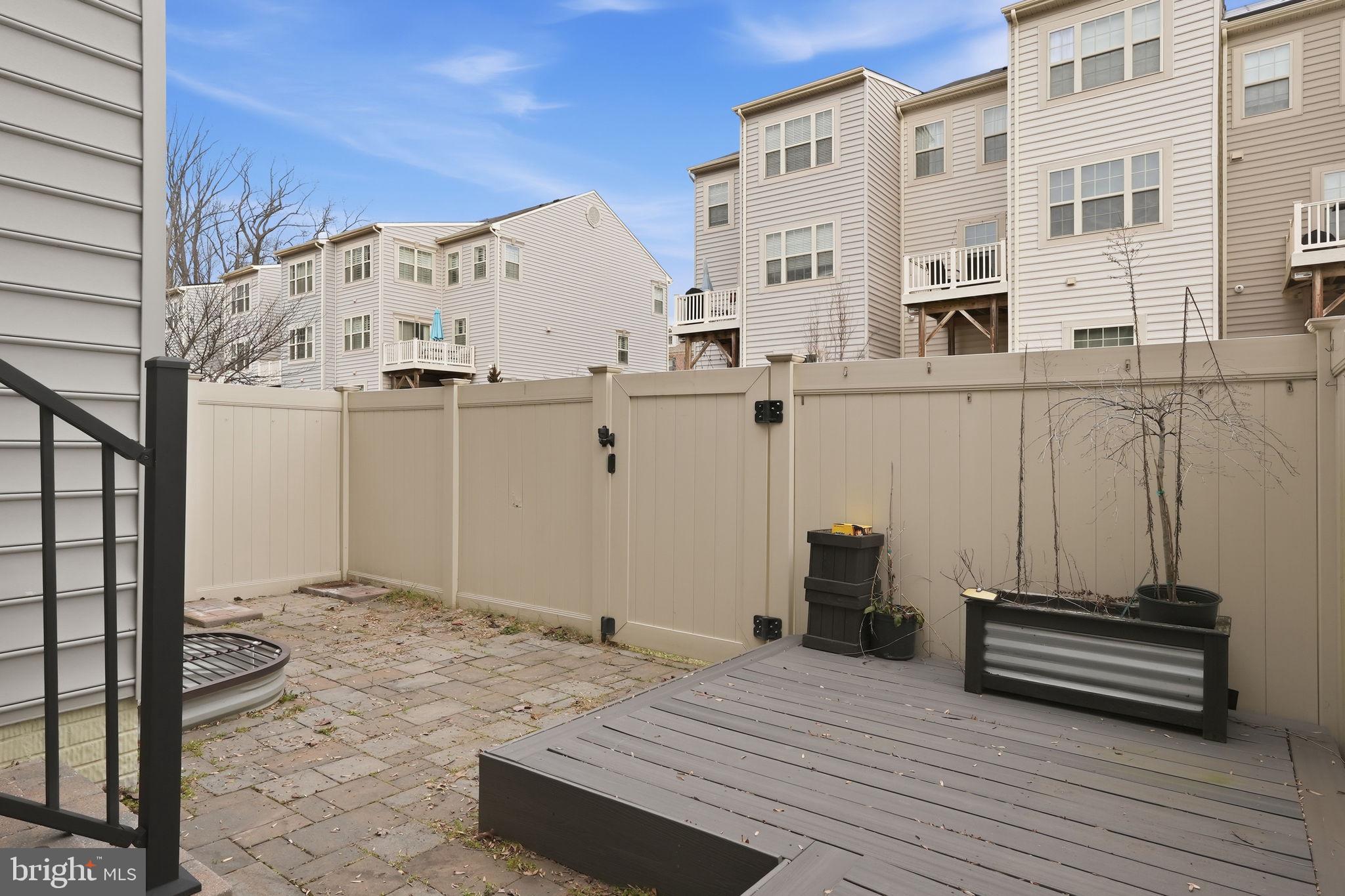 208 ADMIRALS COURT