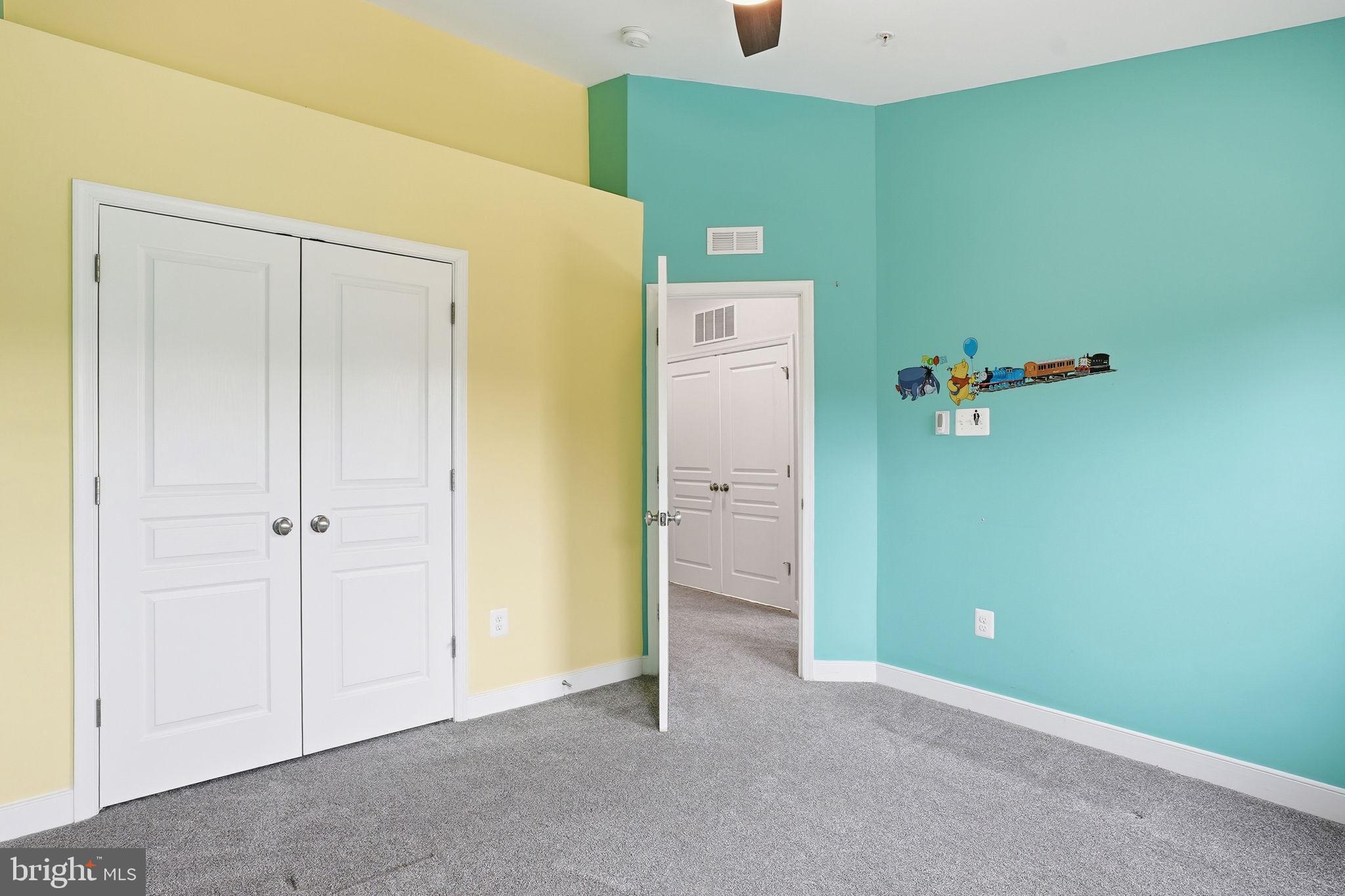 208 ADMIRALS COURT