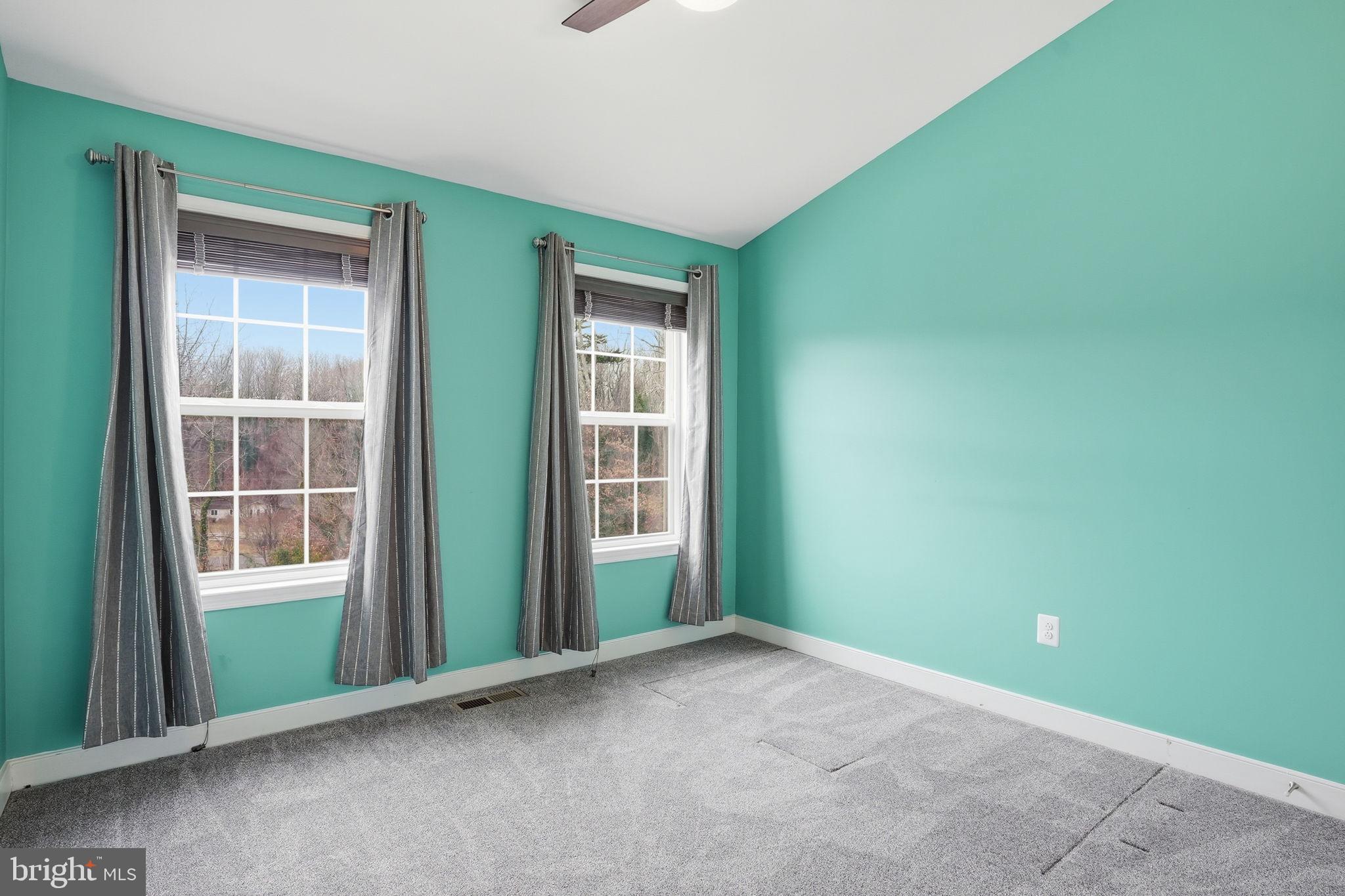 208 ADMIRALS COURT