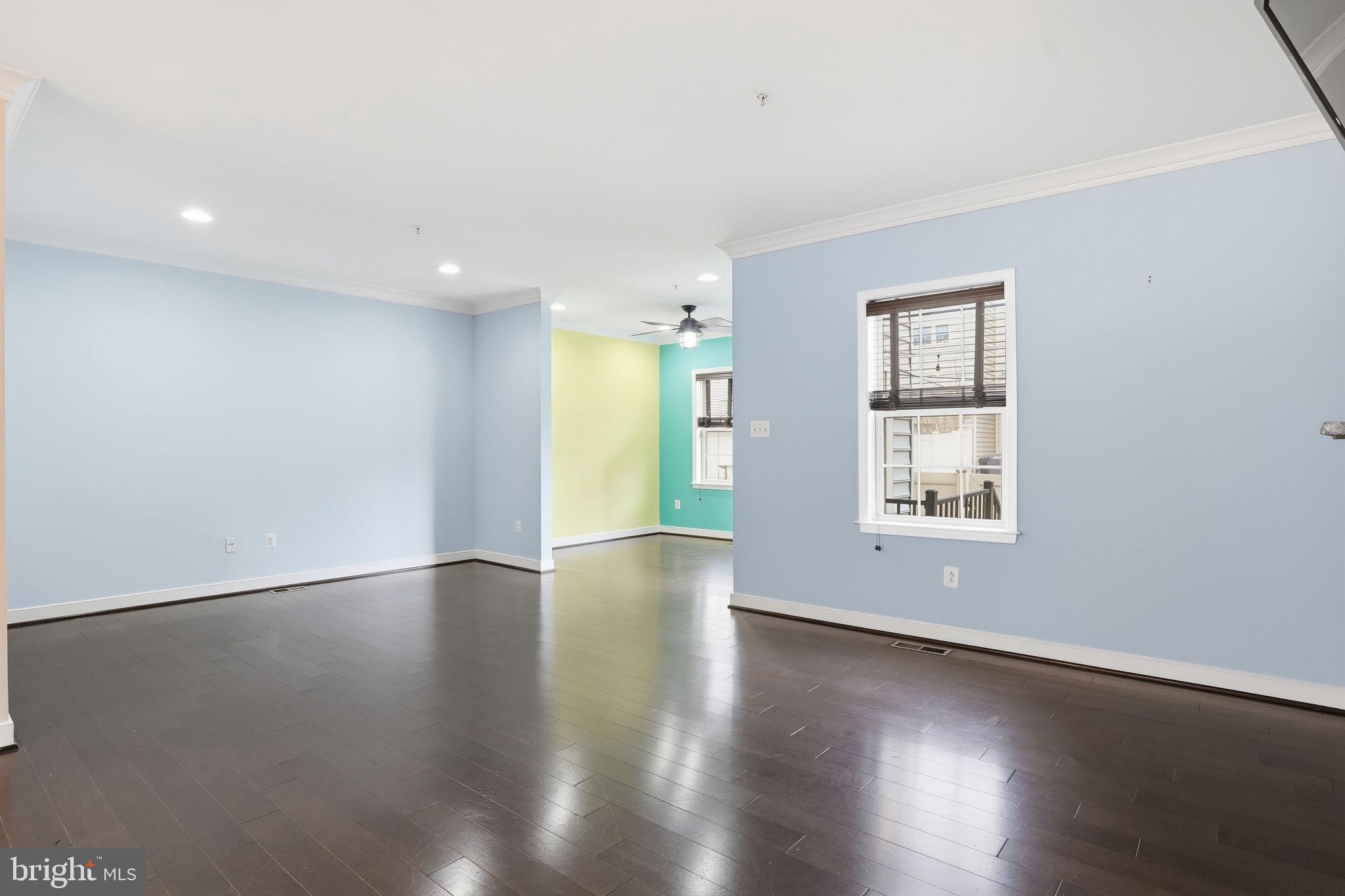 208 ADMIRALS COURT