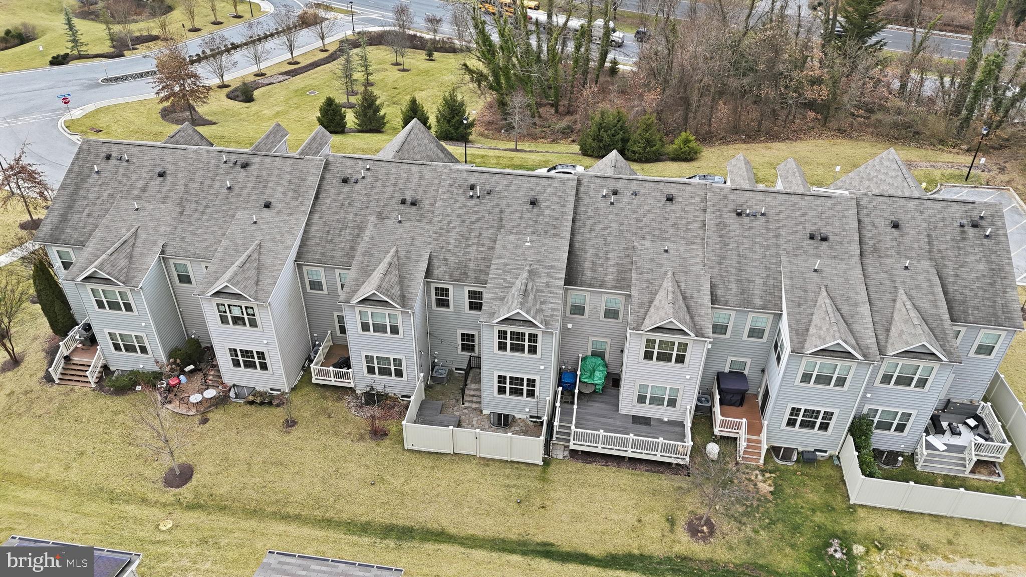 208 ADMIRALS COURT