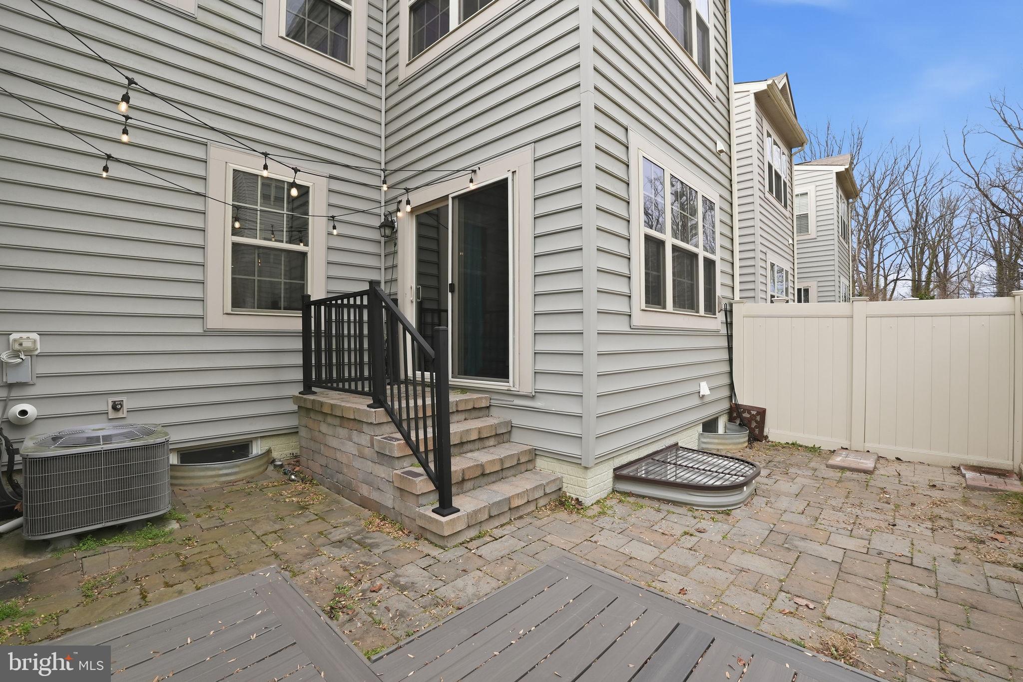 208 ADMIRALS COURT
