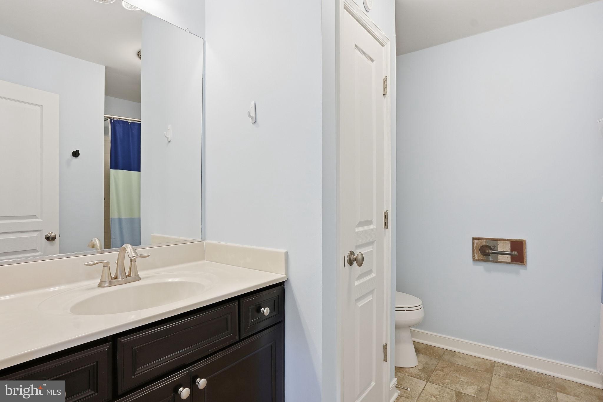 208 ADMIRALS COURT