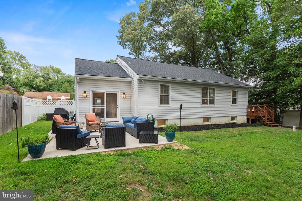 866 CHESTNUT TREE DRIVE