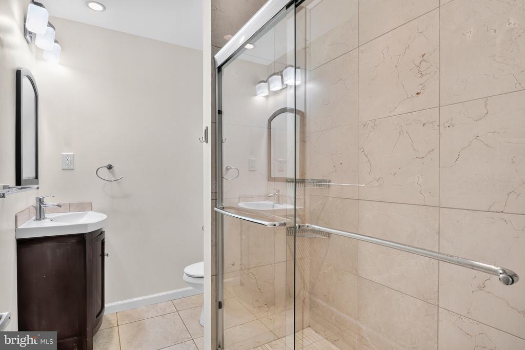 866 CHESTNUT TREE DRIVE