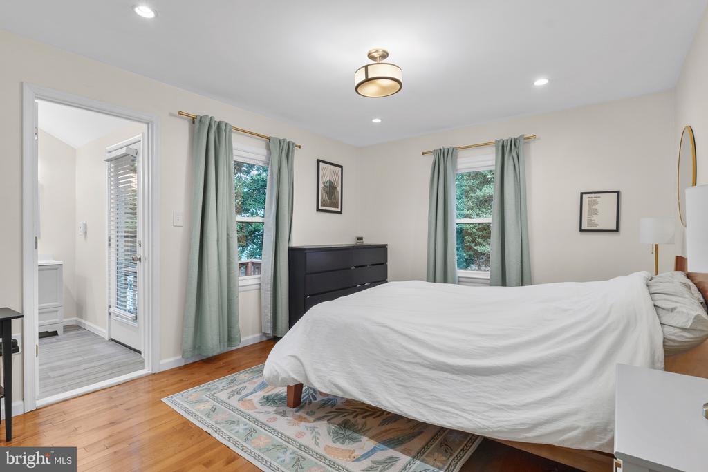 866 CHESTNUT TREE DRIVE