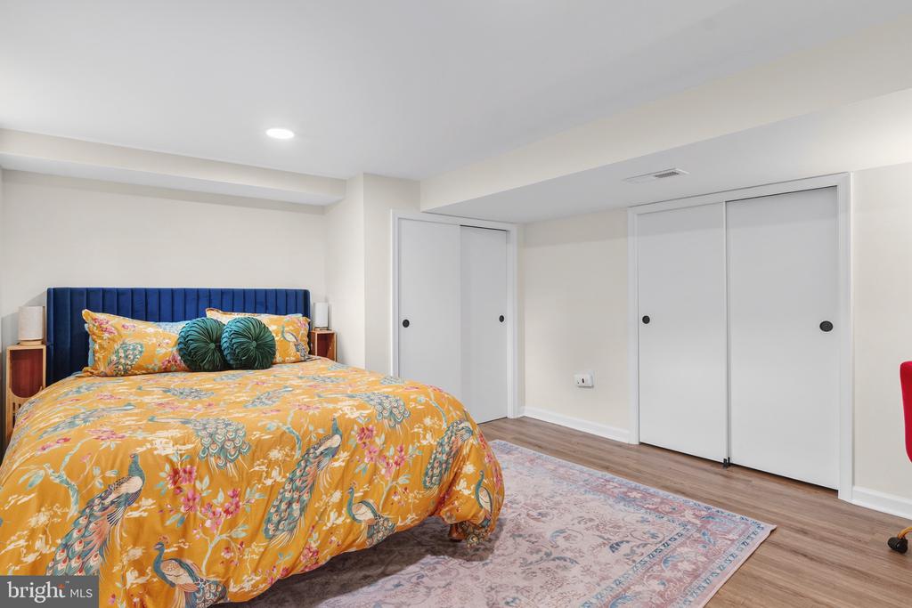 866 CHESTNUT TREE DRIVE