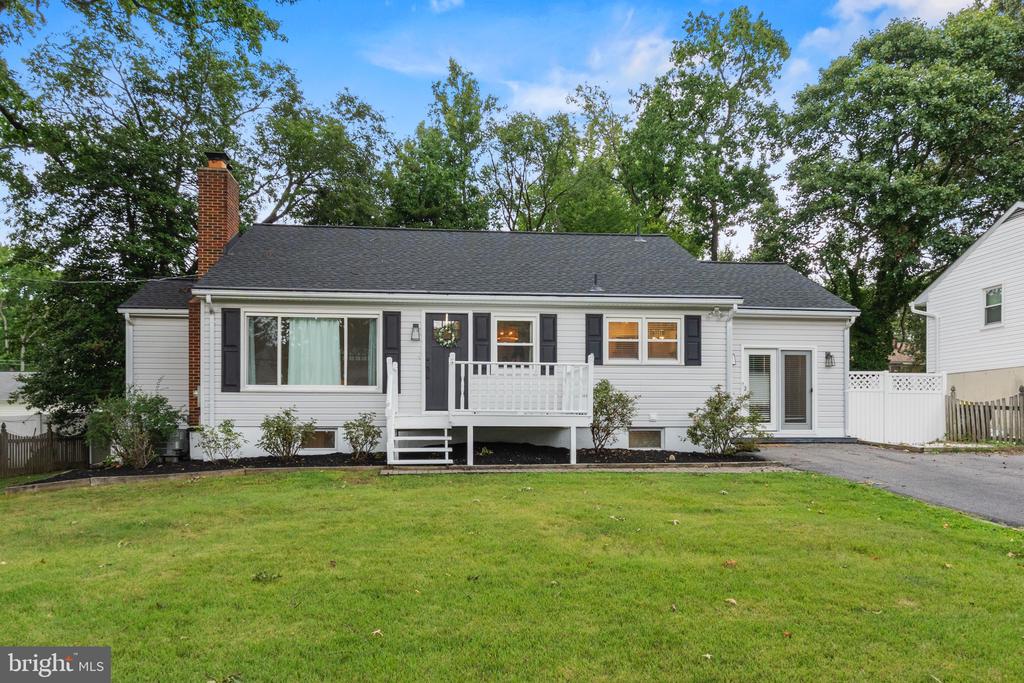 866 CHESTNUT TREE DRIVE