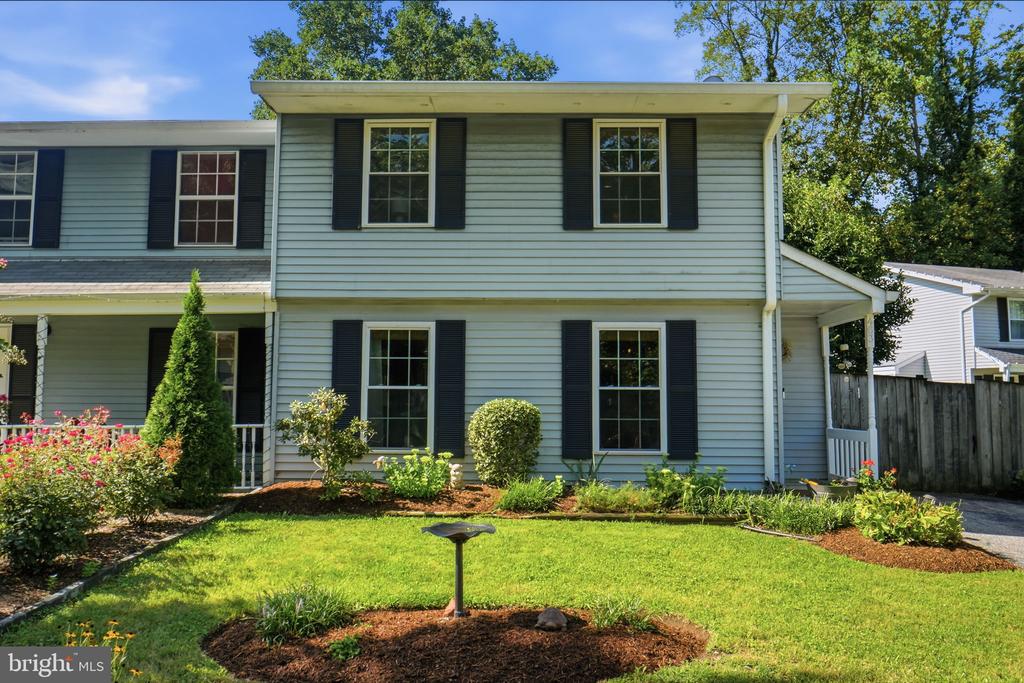 463 MAN-O-WAR COURT