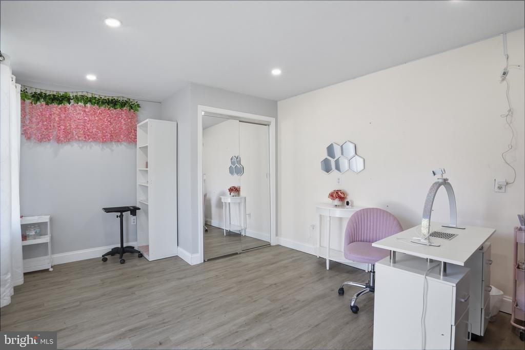 1607 CEDAR PARK ROAD