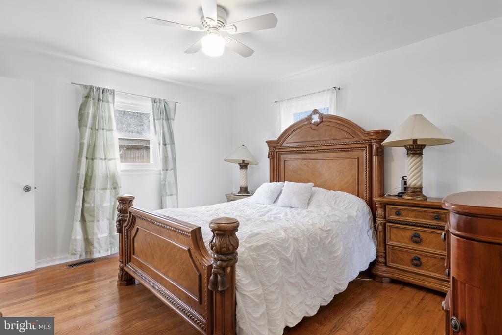1607 CEDAR PARK ROAD