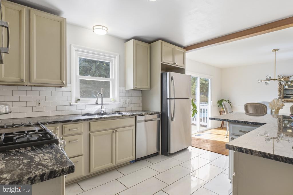 1607 CEDAR PARK ROAD