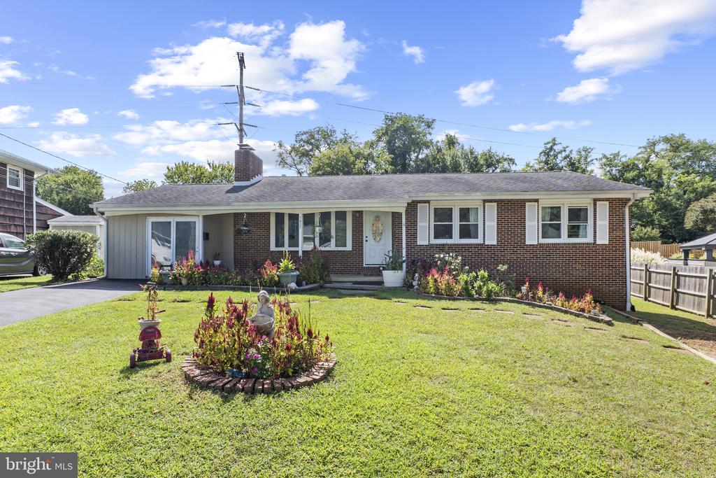 1607 CEDAR PARK ROAD