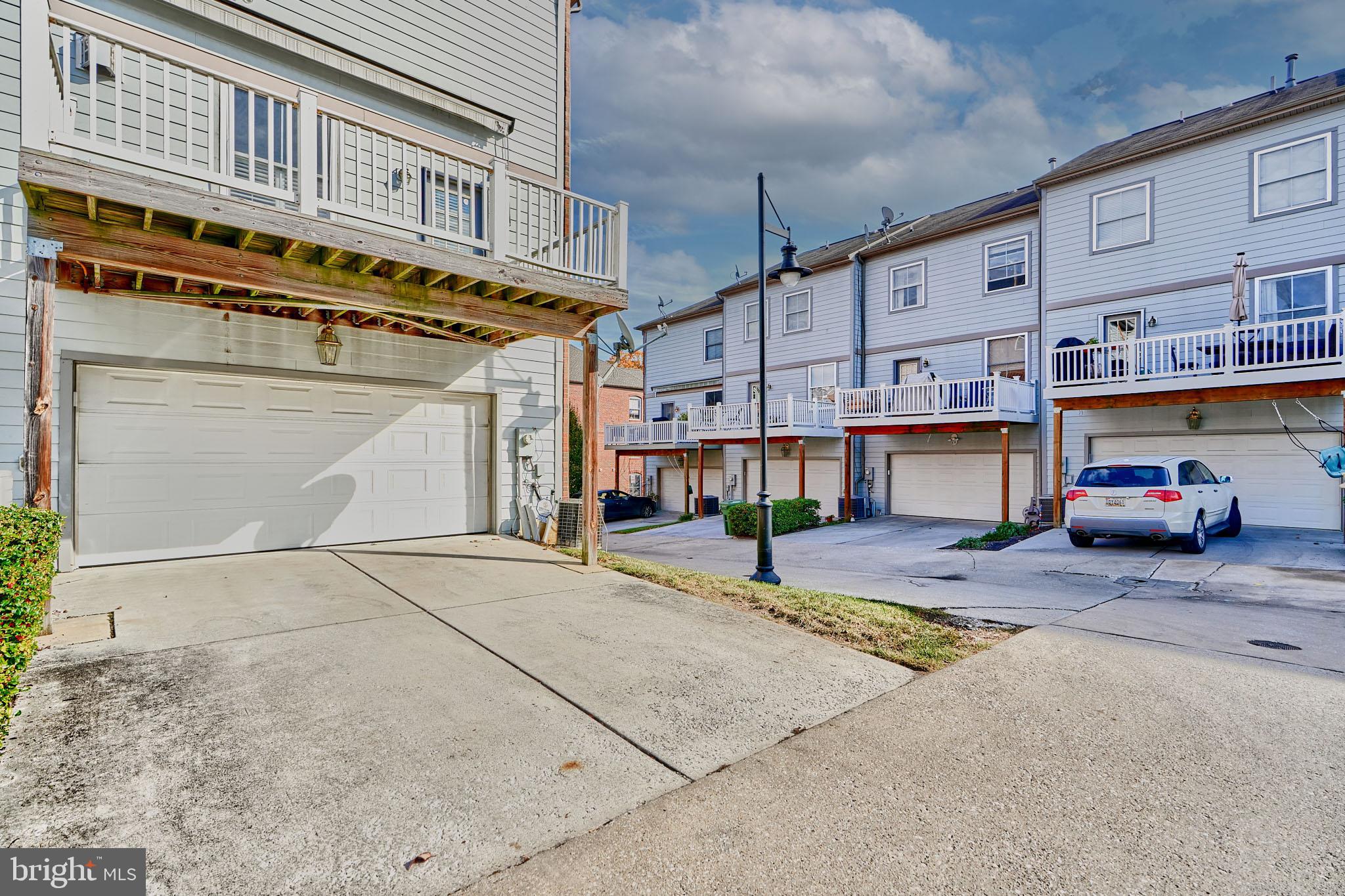 3515 Balmar Mews Rd
