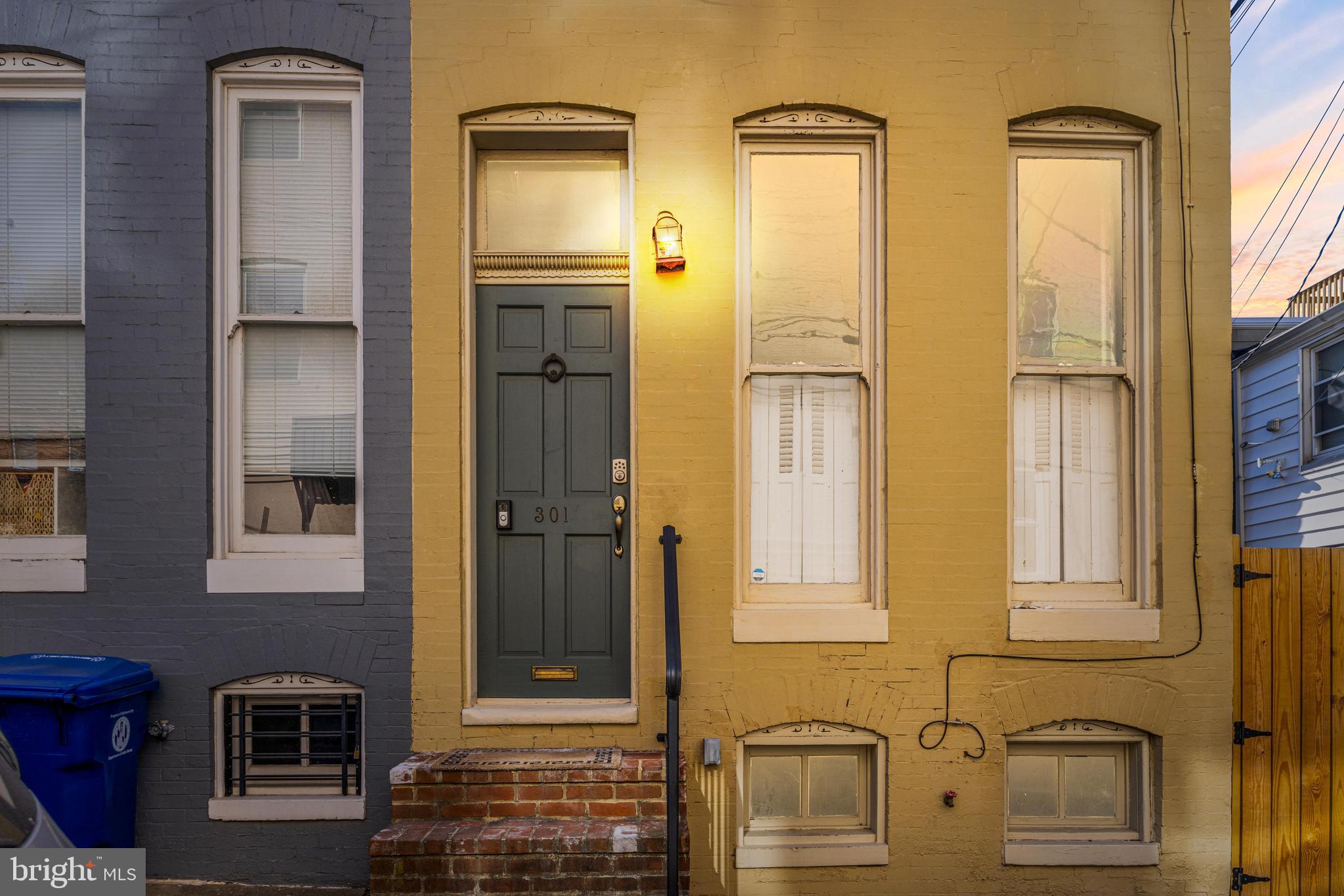 301 E Hamburg St